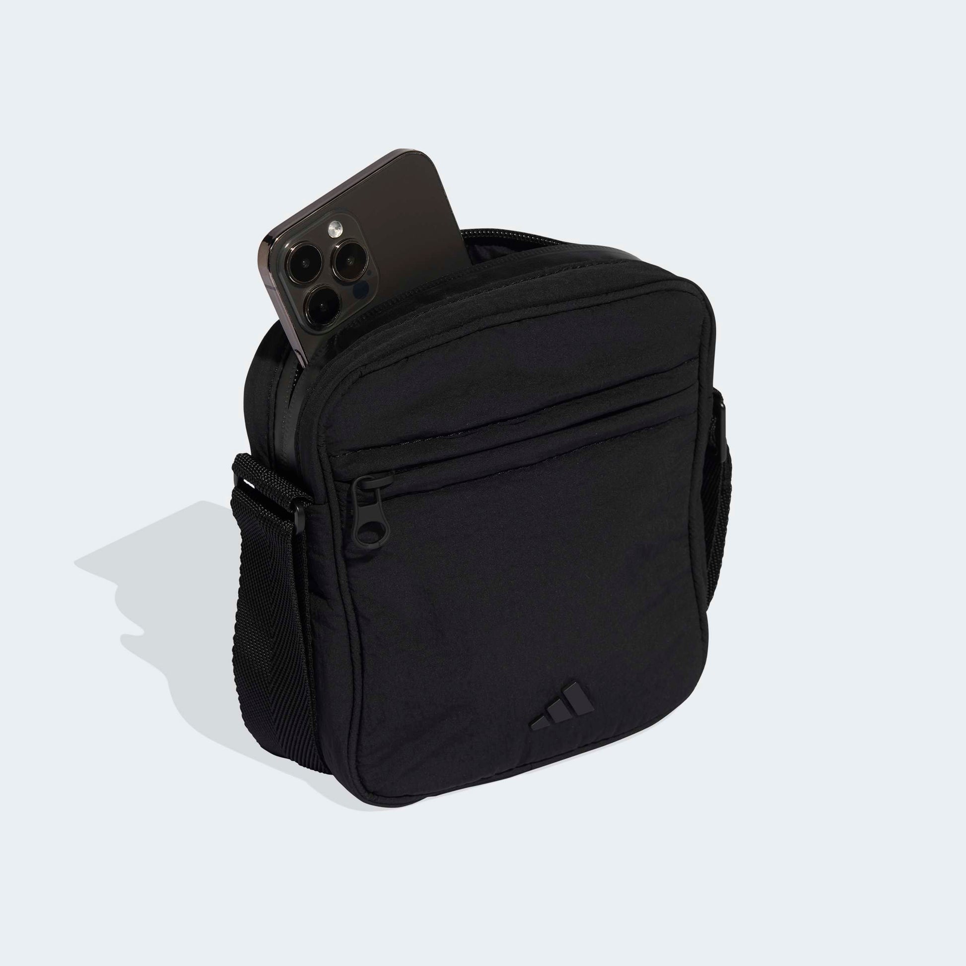 adidas x Arte Antwerp Tasche