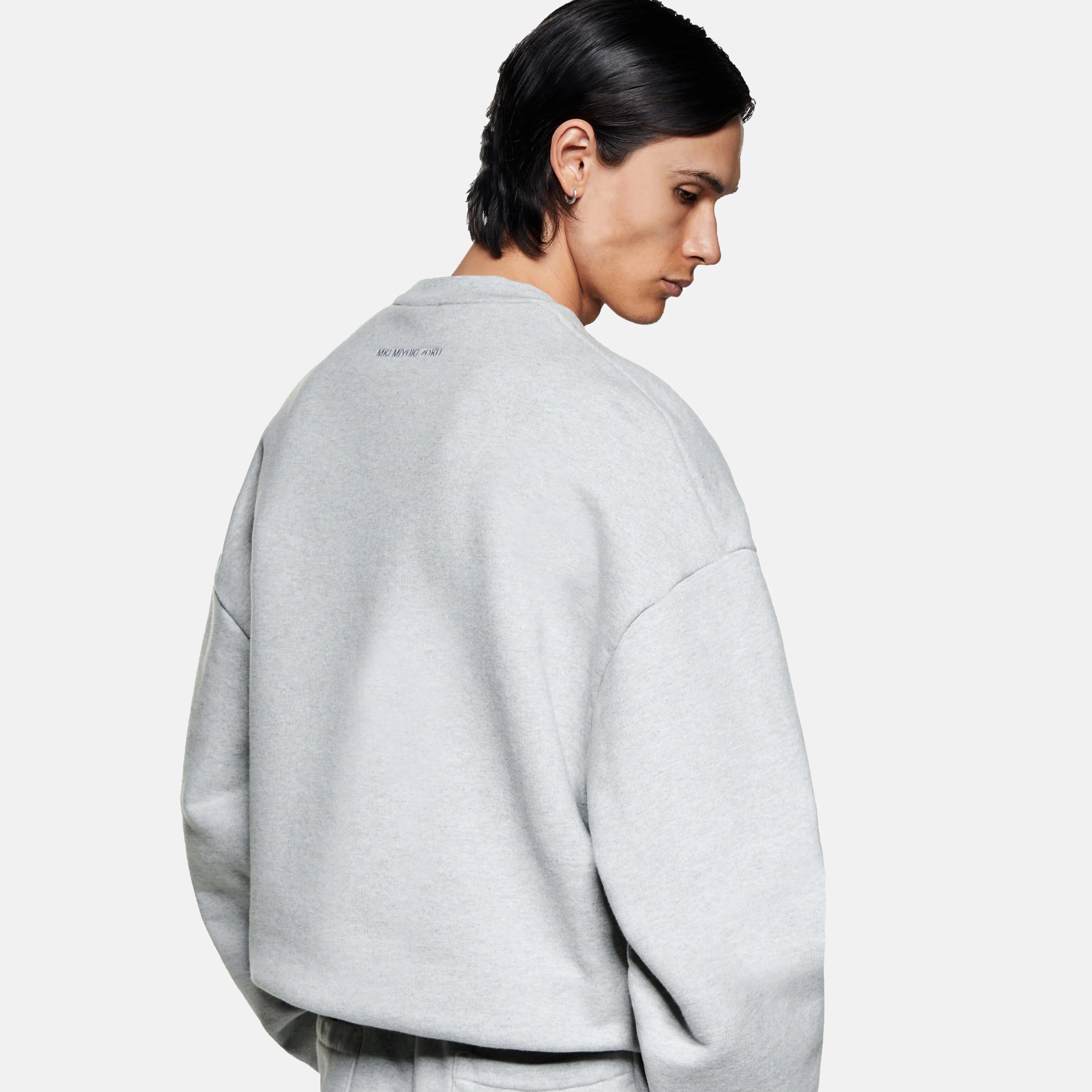 800 GSM SUPERWEIGHT CREWNECK