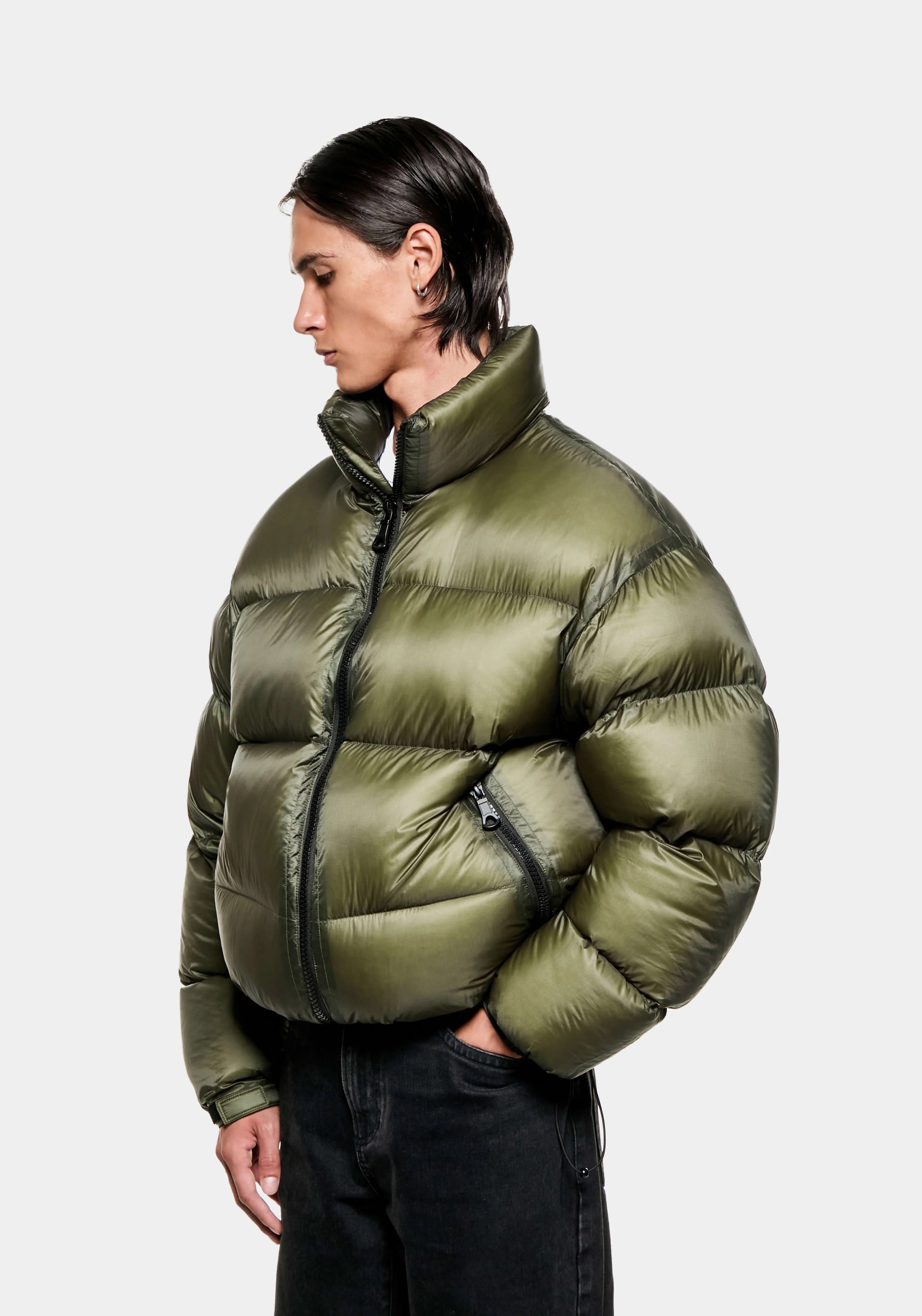 MKI TRANSLUCENT FUNNEL NECK BUBBLE JACKET