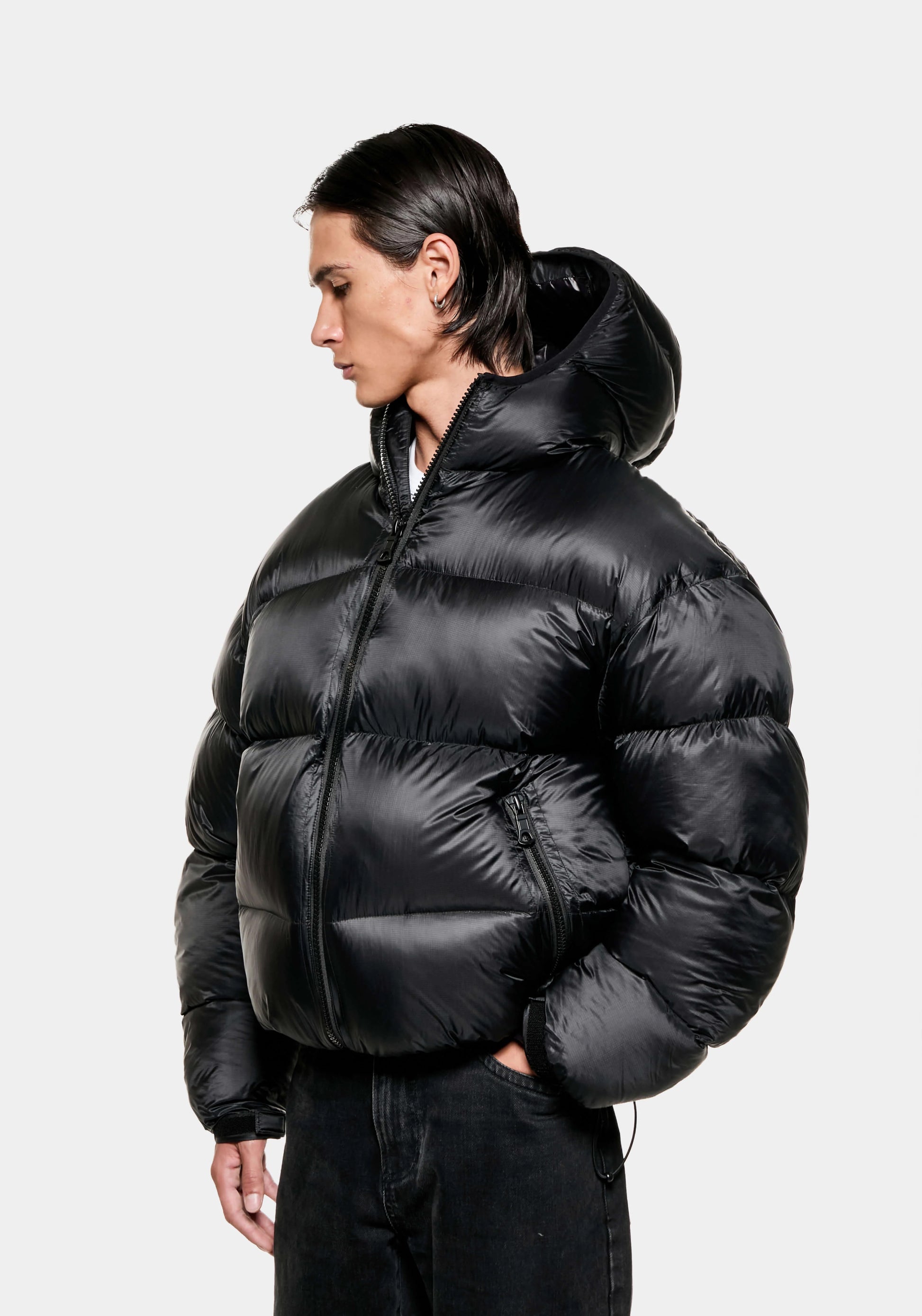 MKI TRANSLUCENT FUNNEL NECK BUBBLE JACKET