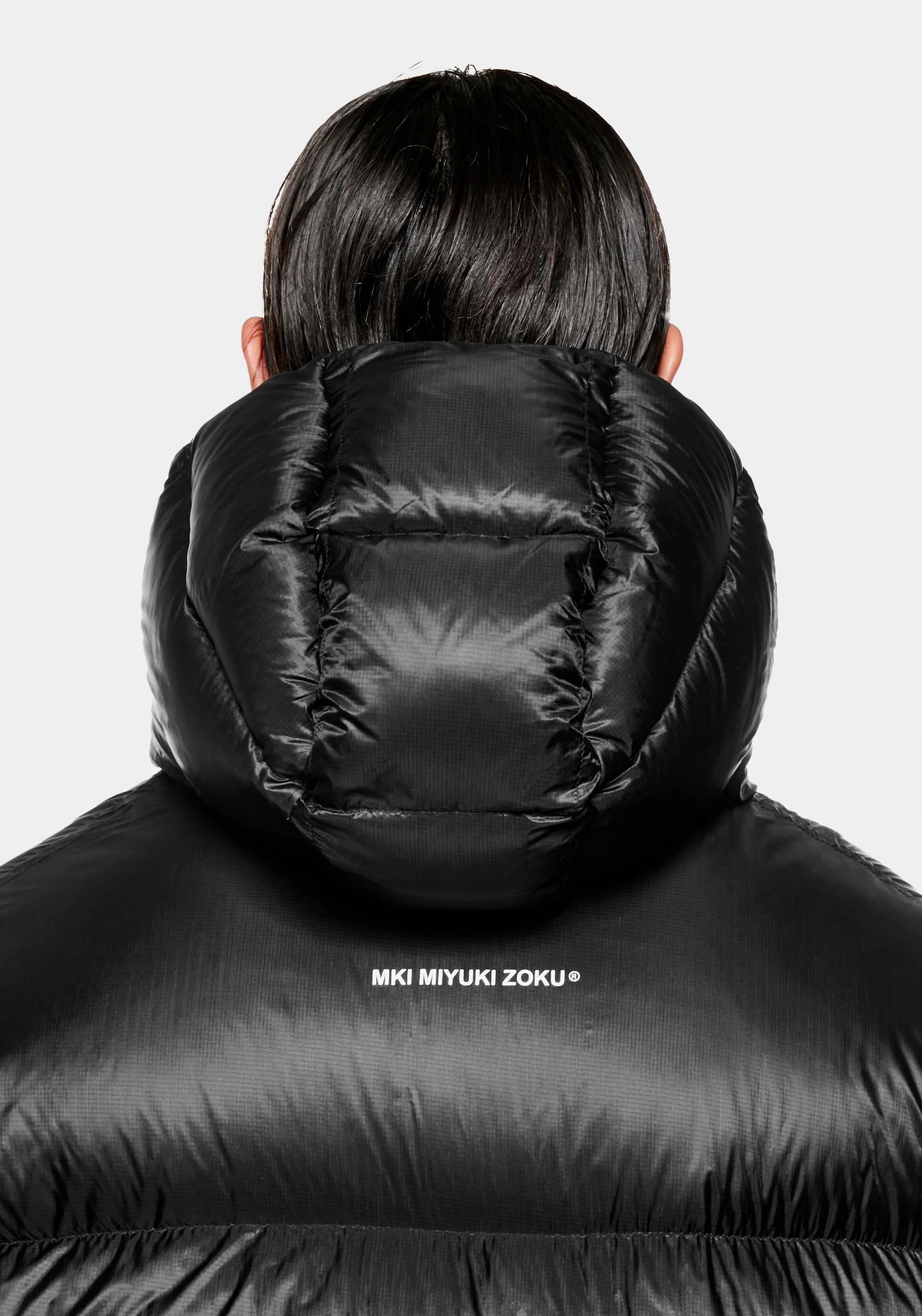 MKI TRANSLUCENT FUNNEL NECK BUBBLE JACKET