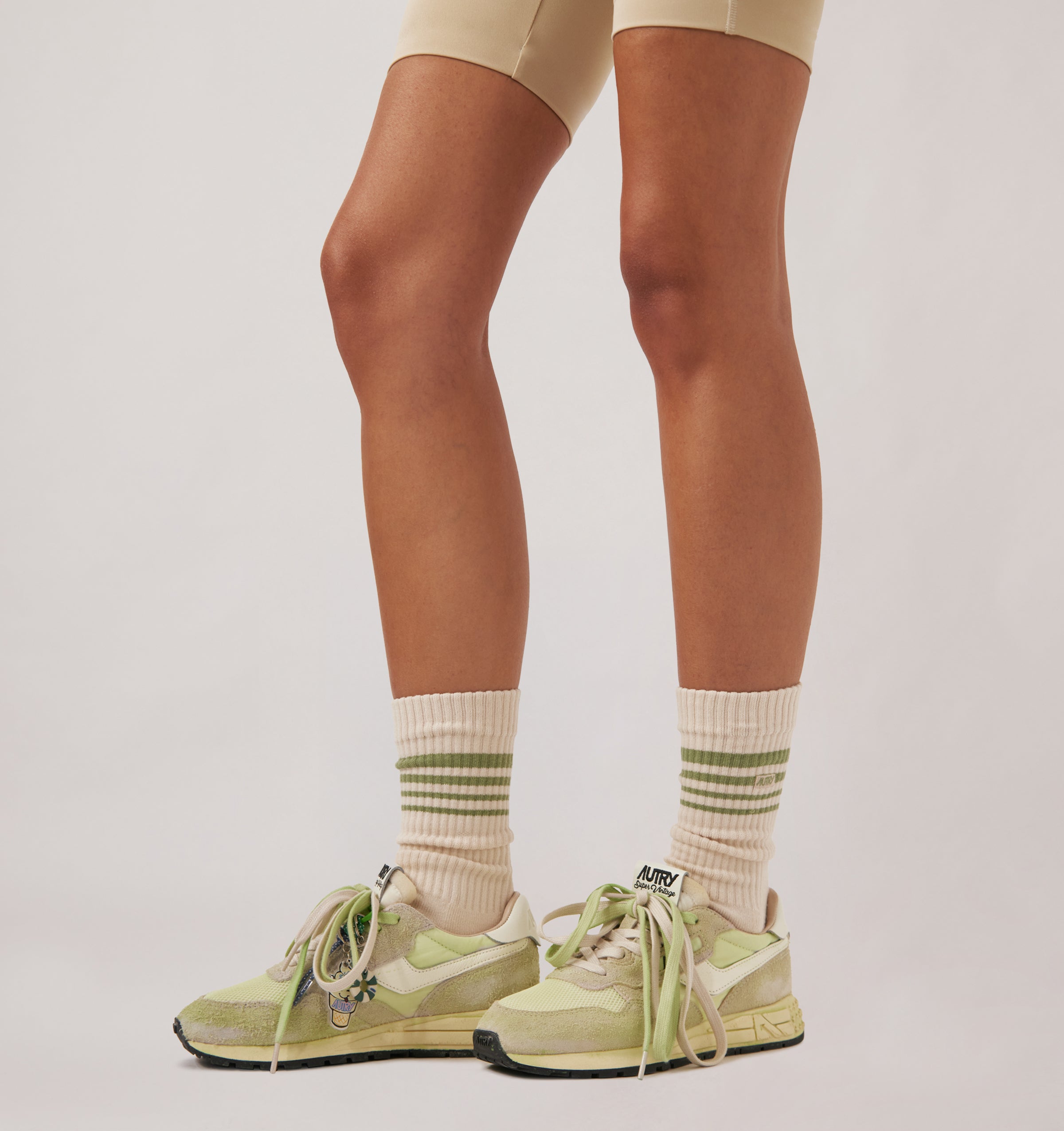 SOCKEN AUS JACQUARD MIT LOGO IN STREIFEN UNISEX