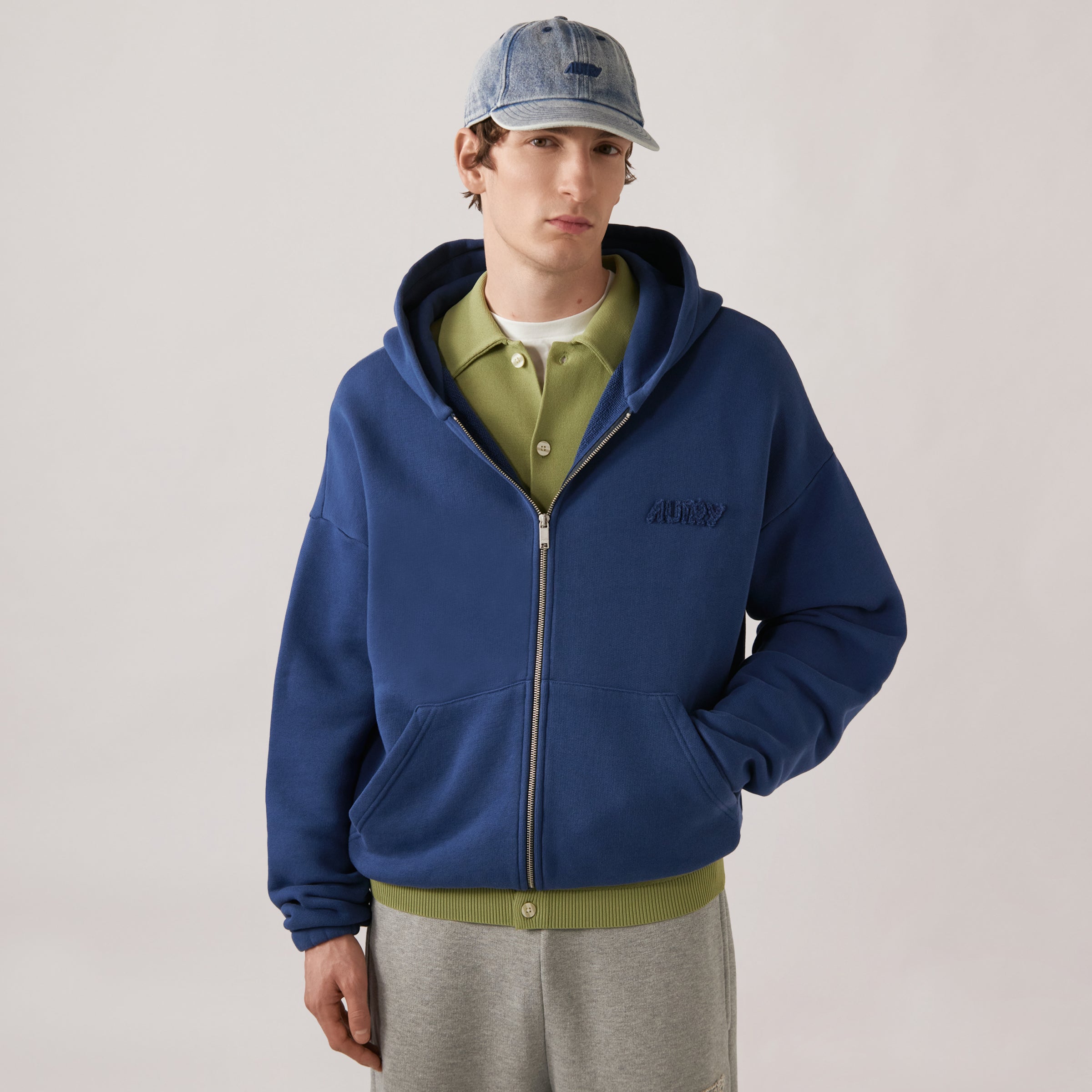 SWEATSHIRT MIT DURCHGEHENDEM REISSVERSCHLUSS KAPUZE UND LOGO UNISEX