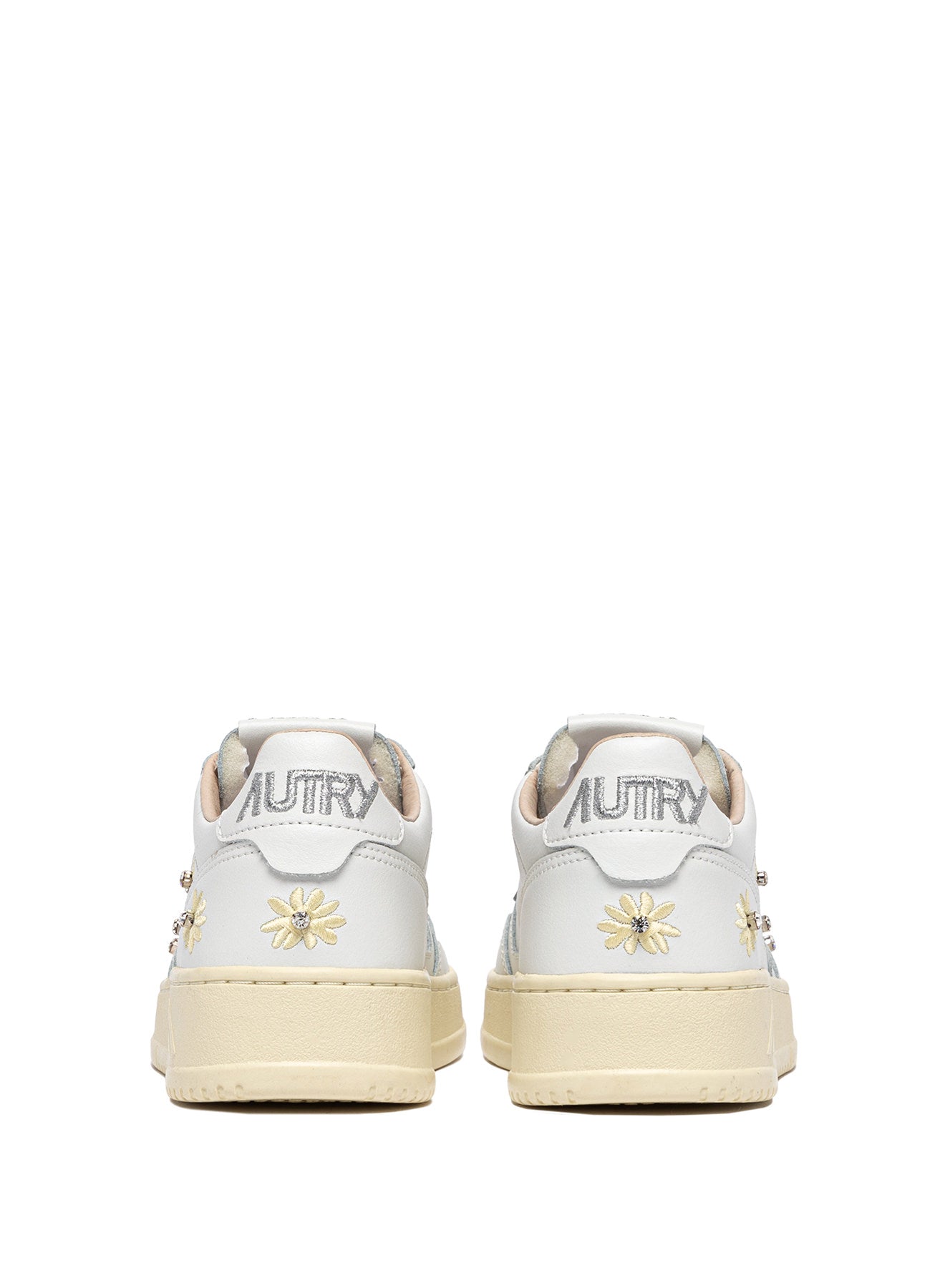 SNEAKERS MEDALIST LOW AUS LEDER IN WEISS UND RUTABAGA MIT APPLIKATIONEN