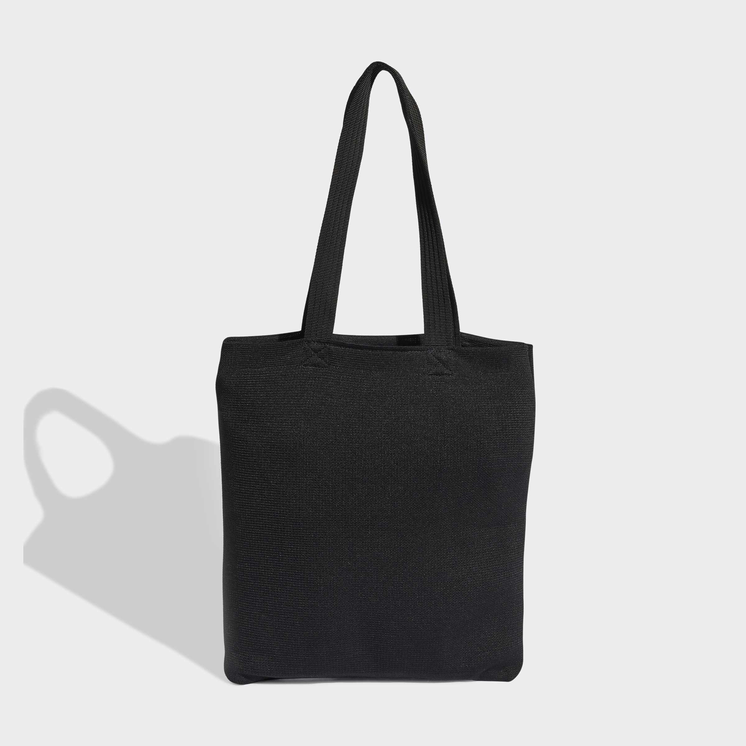GEHÄKELTE TRAGETASCHE
