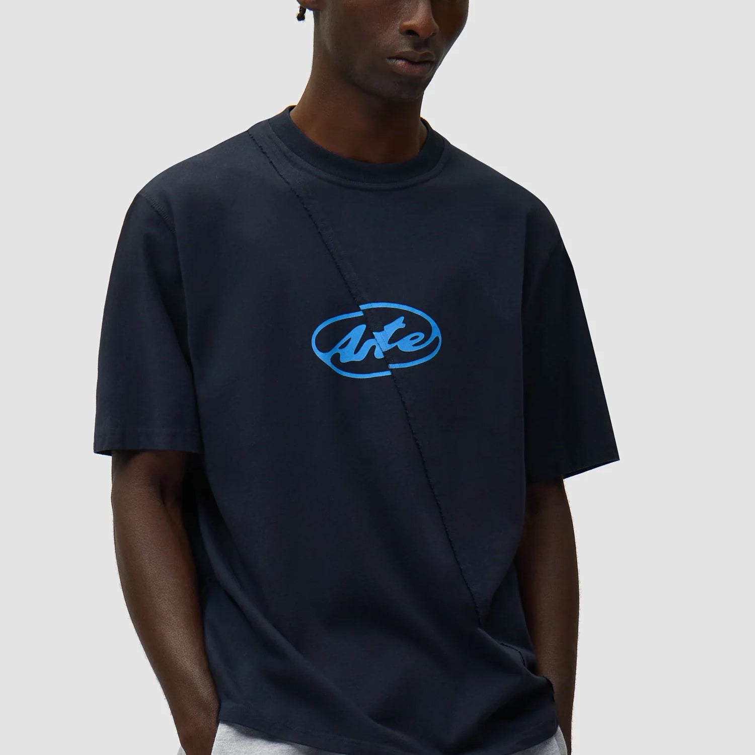 Circle Logo T-shirt