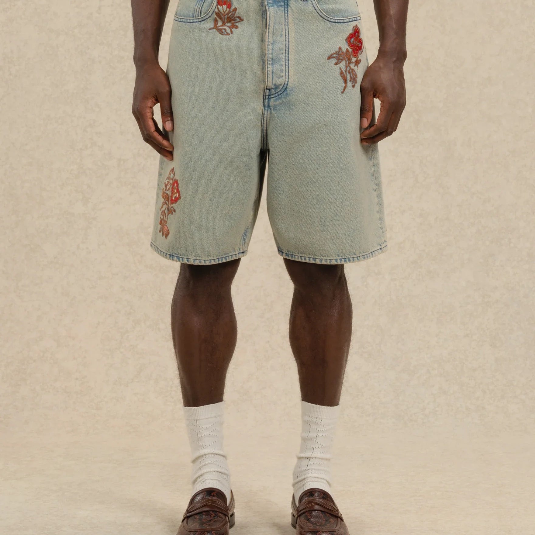 Short Jean Dusty Brodé Fleurs