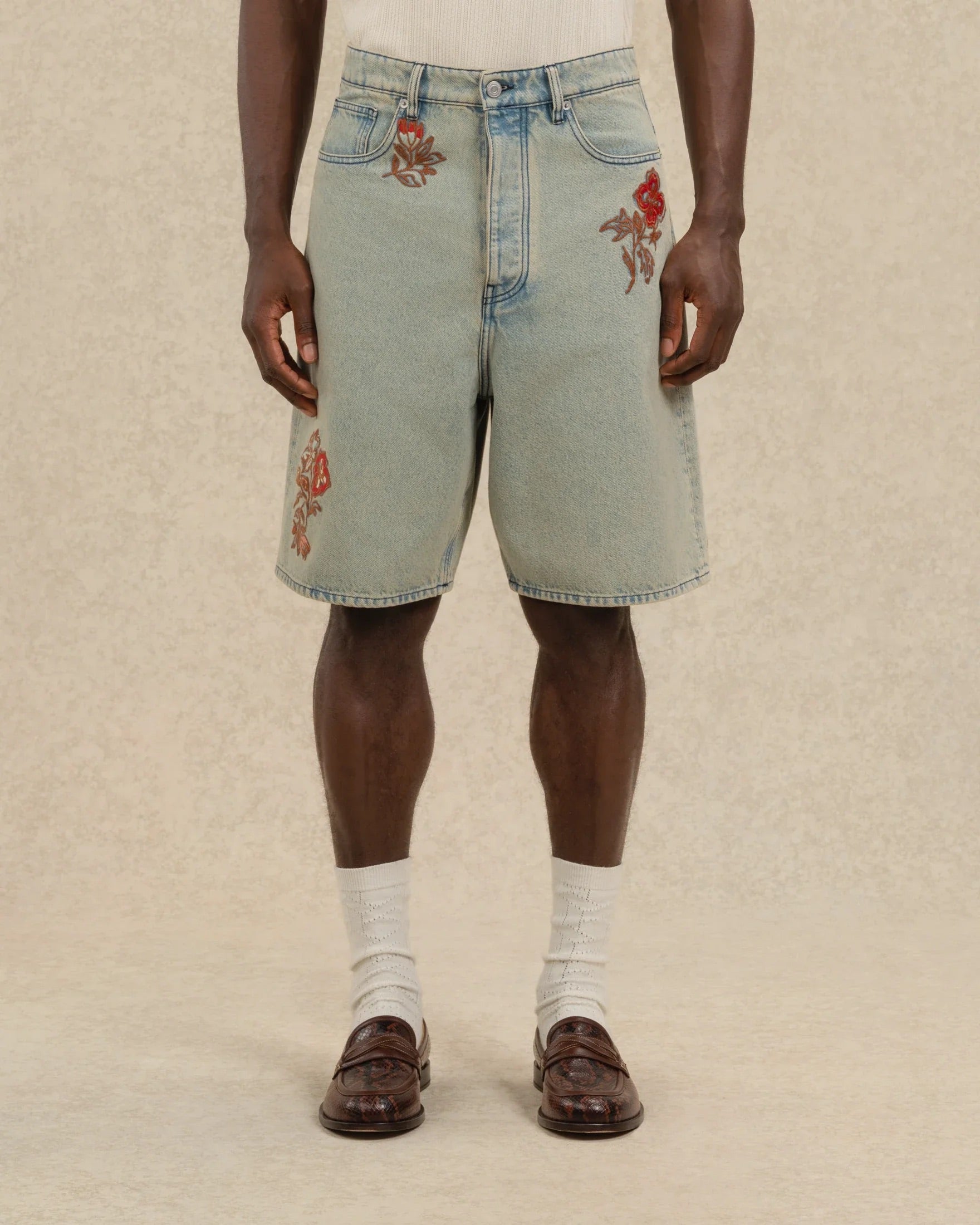 Short Jean Dusty Brodé Fleurs