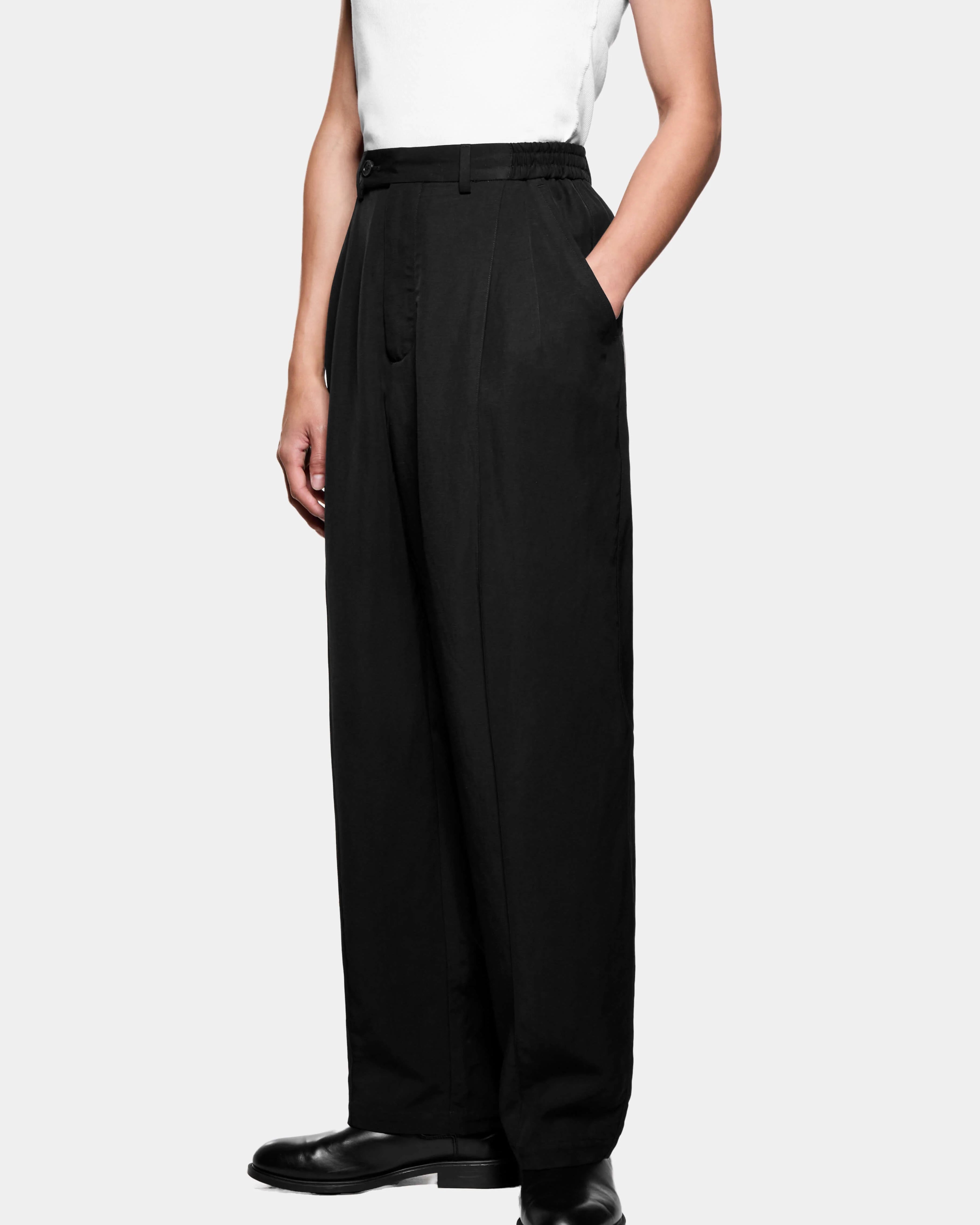 PLEATED SUIT PANTS