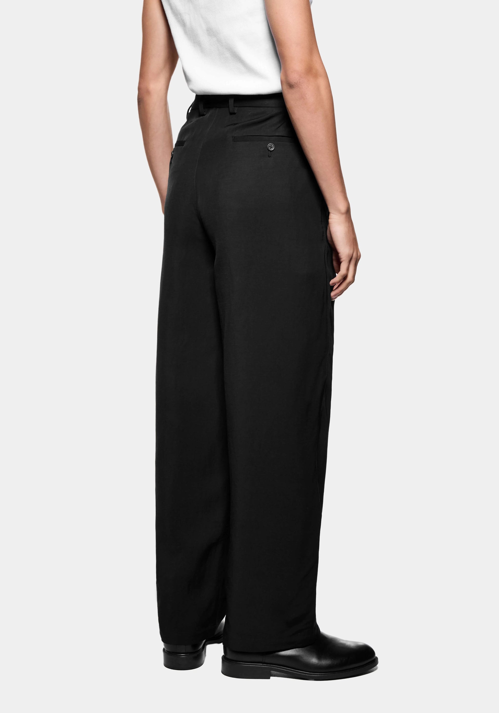 PLEATED SUIT PANTS