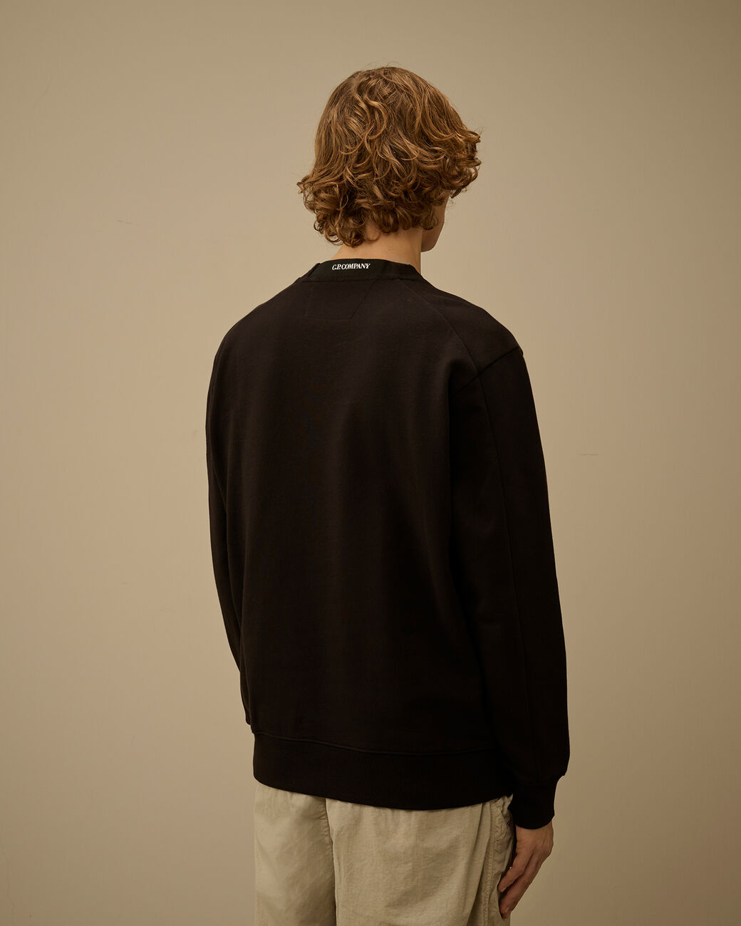 Diagonal Raised Fleece Crewneck Lens Sweatshirt