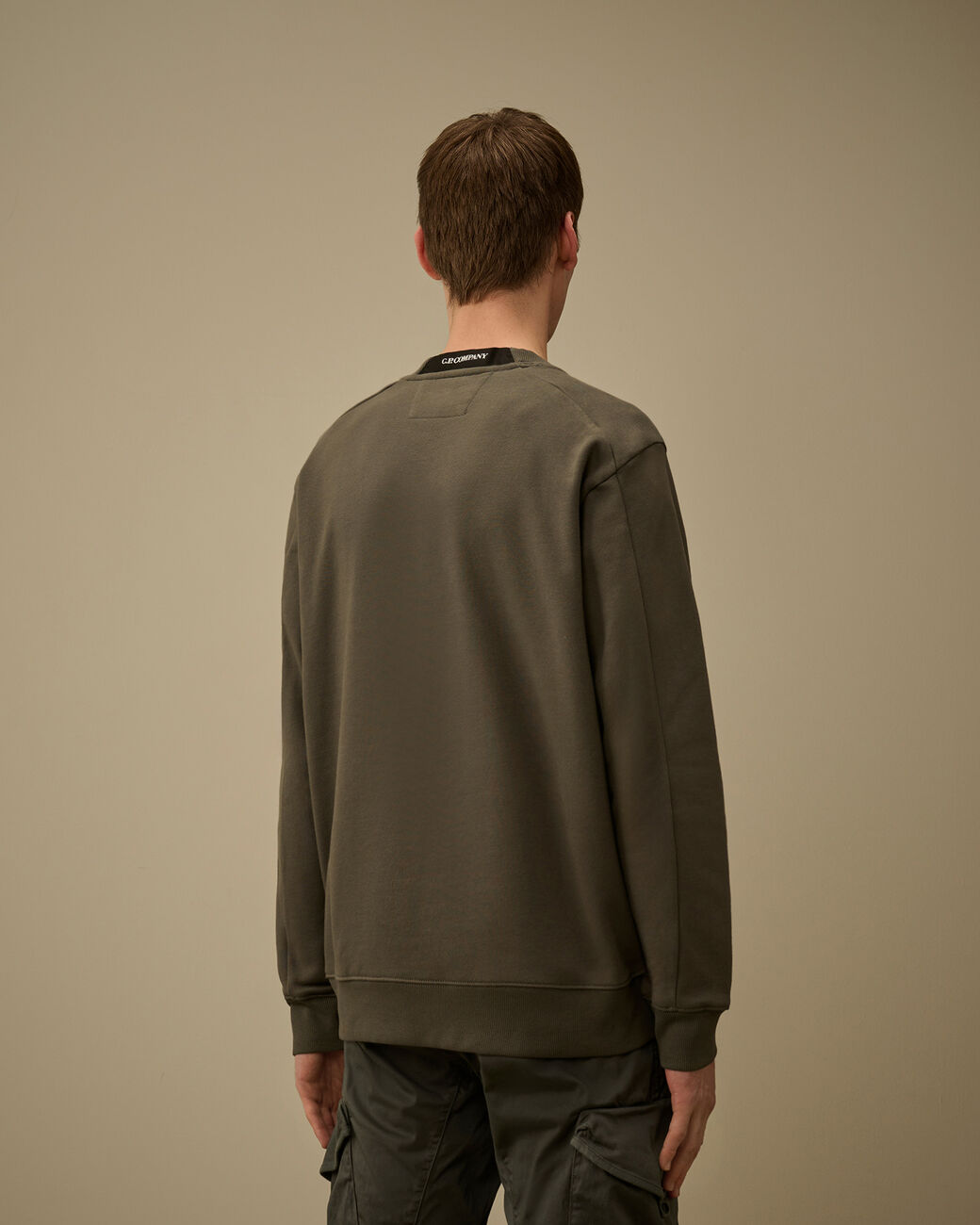 Diagonal Raised Fleece Crewneck Lens Sweatshirt