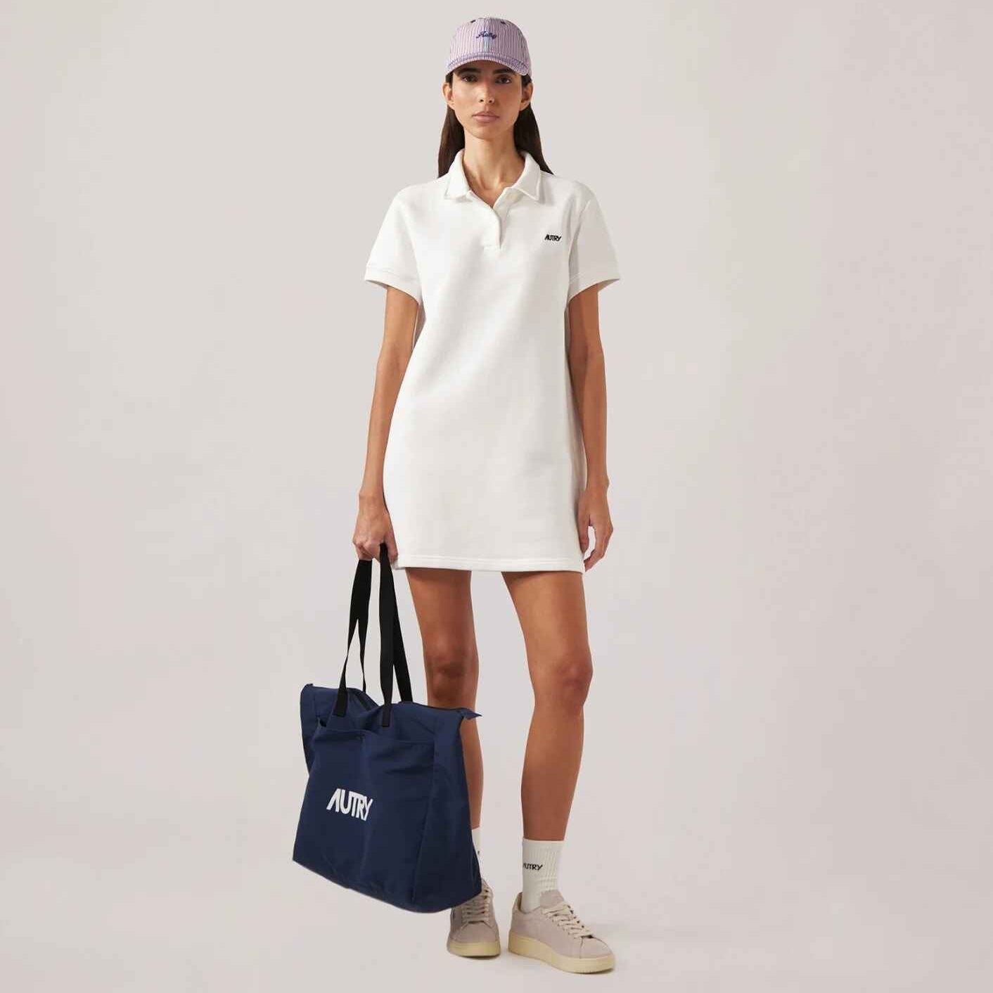 KLEID AUS SWEATSTOFF