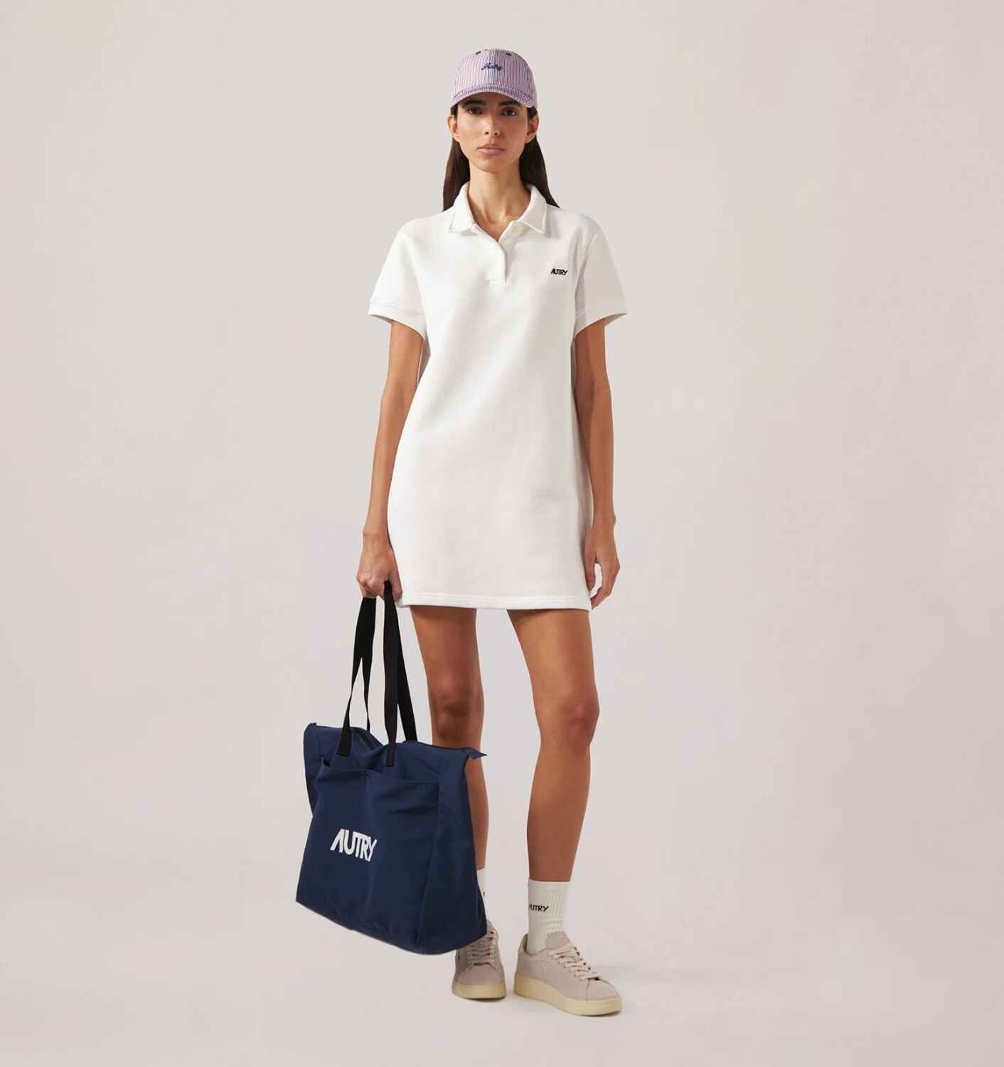 KLEID AUS SWEATSTOFF