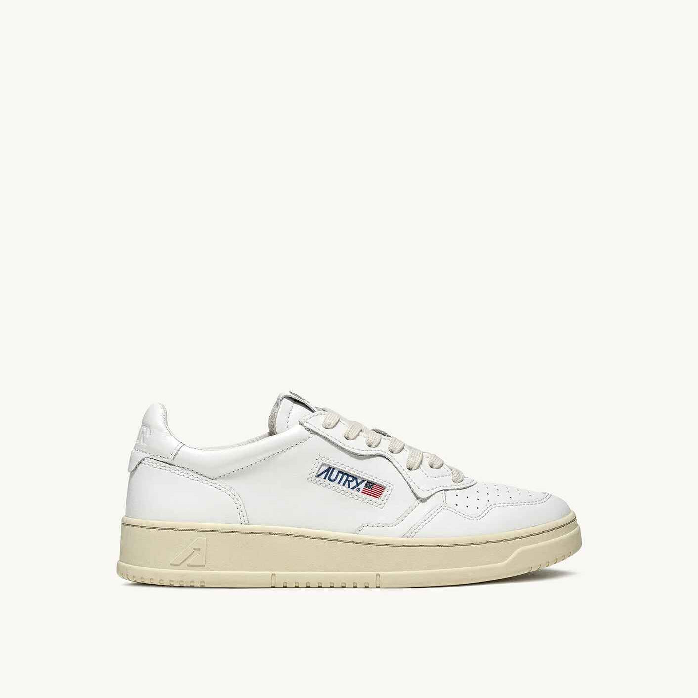 SNEAKERS MEDALIST LOW AUS WEISSEM LEDER