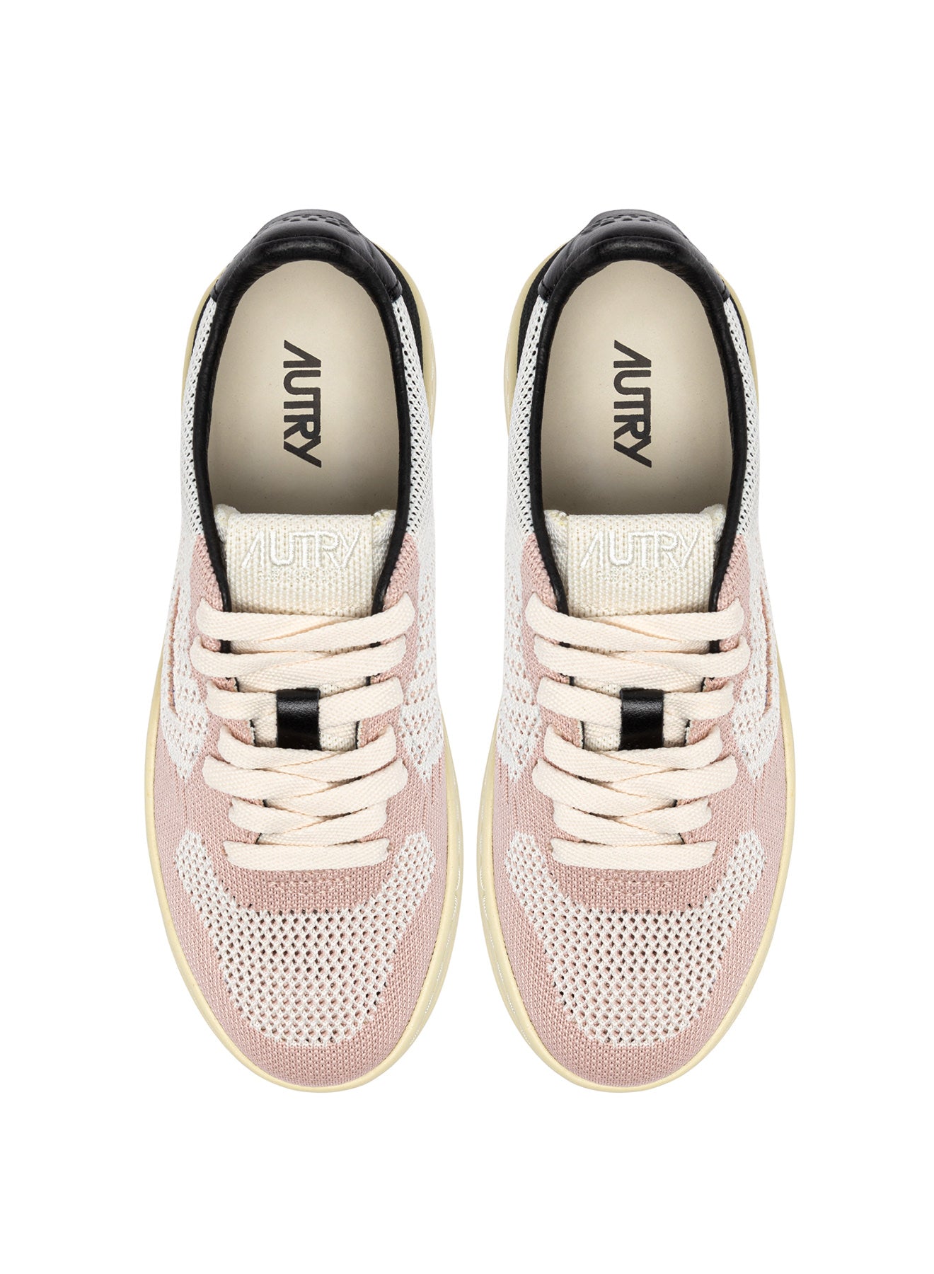 SNEAKERS MEDALIST EASEKNIT LOW AUS STRICK IN ELFENBEIN, SCHWARZ UND POWDER