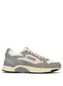 SNEAKERS HYPERWAY AUS MESH UND WILDLEDER IN WEISS UND PLUMBLEO