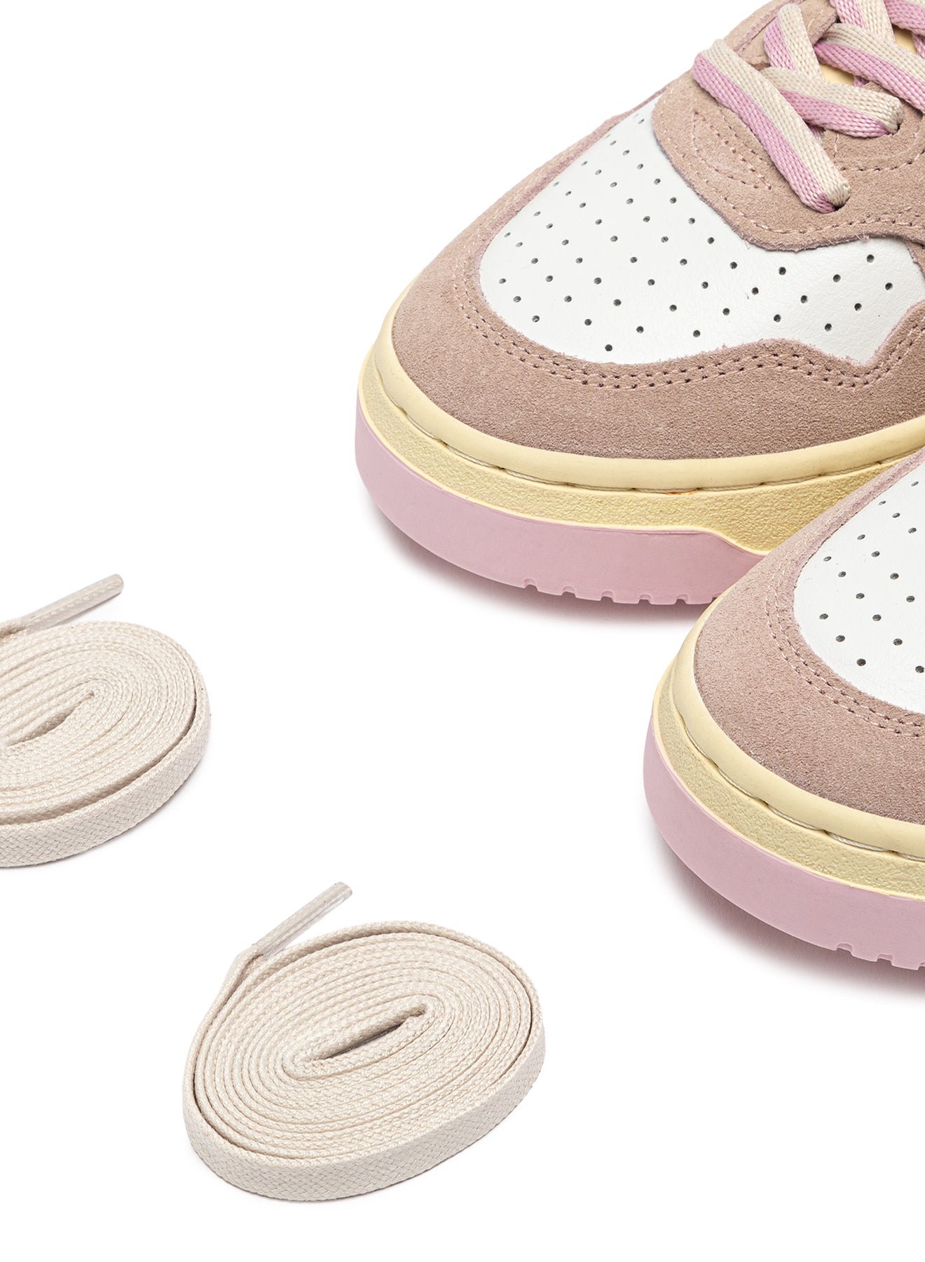 SNEAKERS MEDALIST LOW AUS WILDLEDER UND LEDER