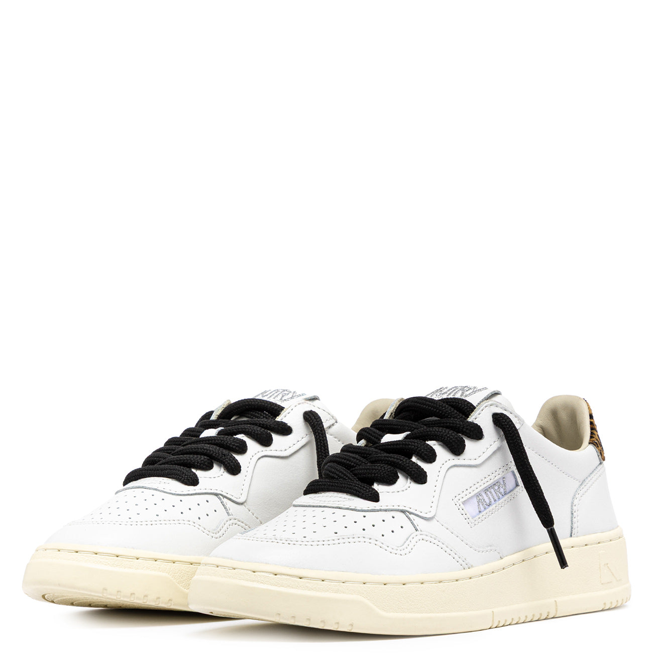 SNEAKERS MEDALIST LOW AUS LEDER IN WEISS UND LEOPARD
