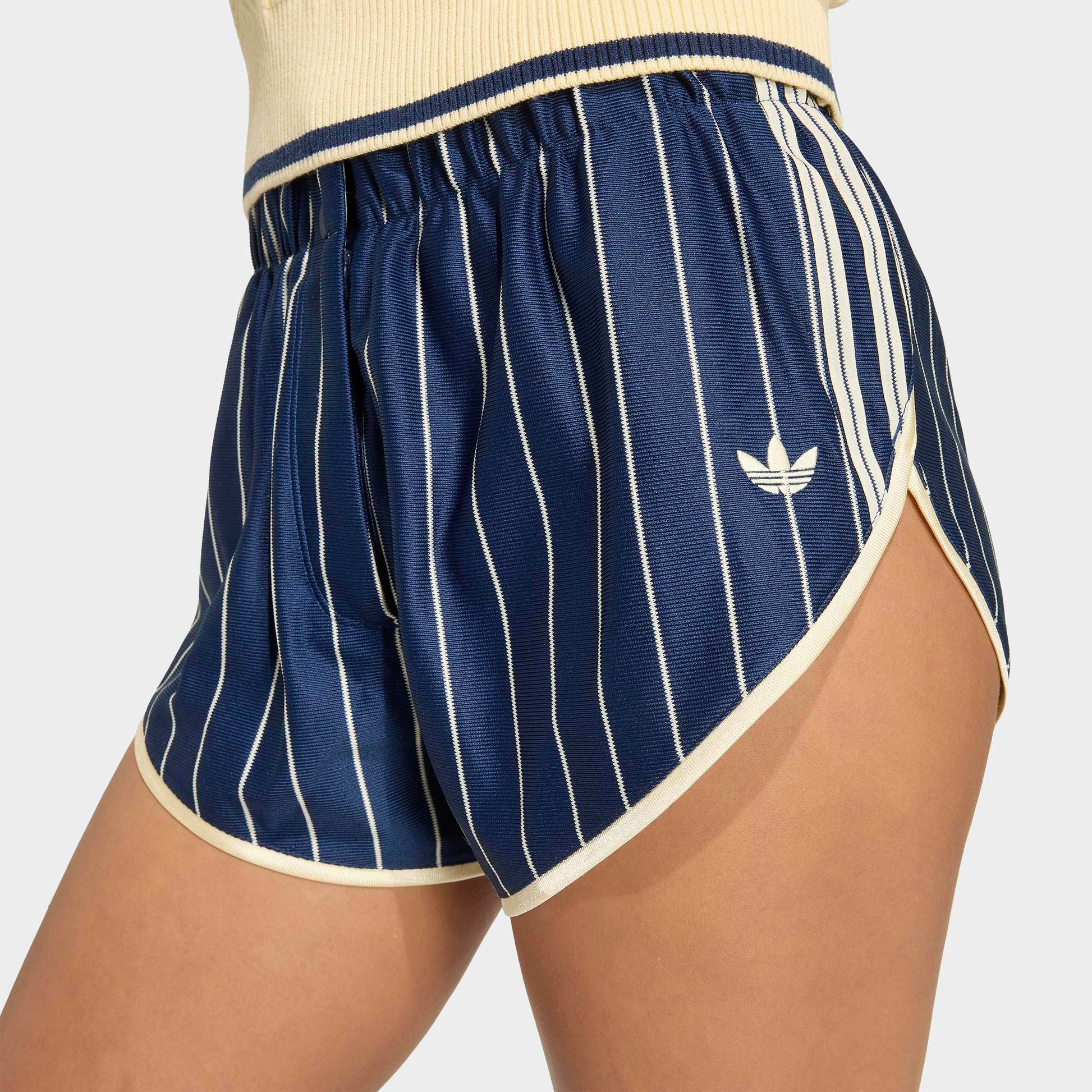FIREBIRD SHORTS MIT NADELSTREIFEN