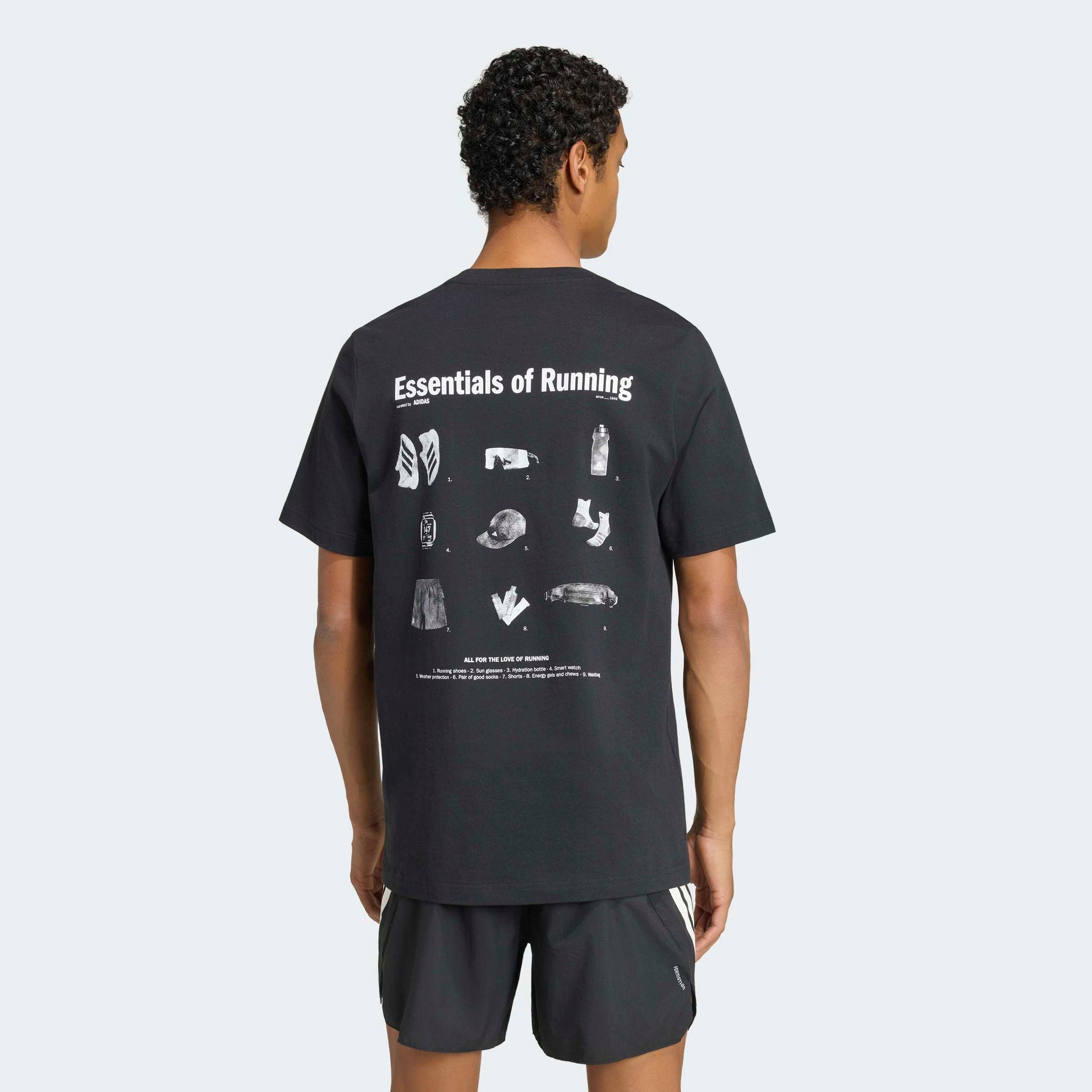 RUN ESSENTIALS GRAFIK T-SHIRT