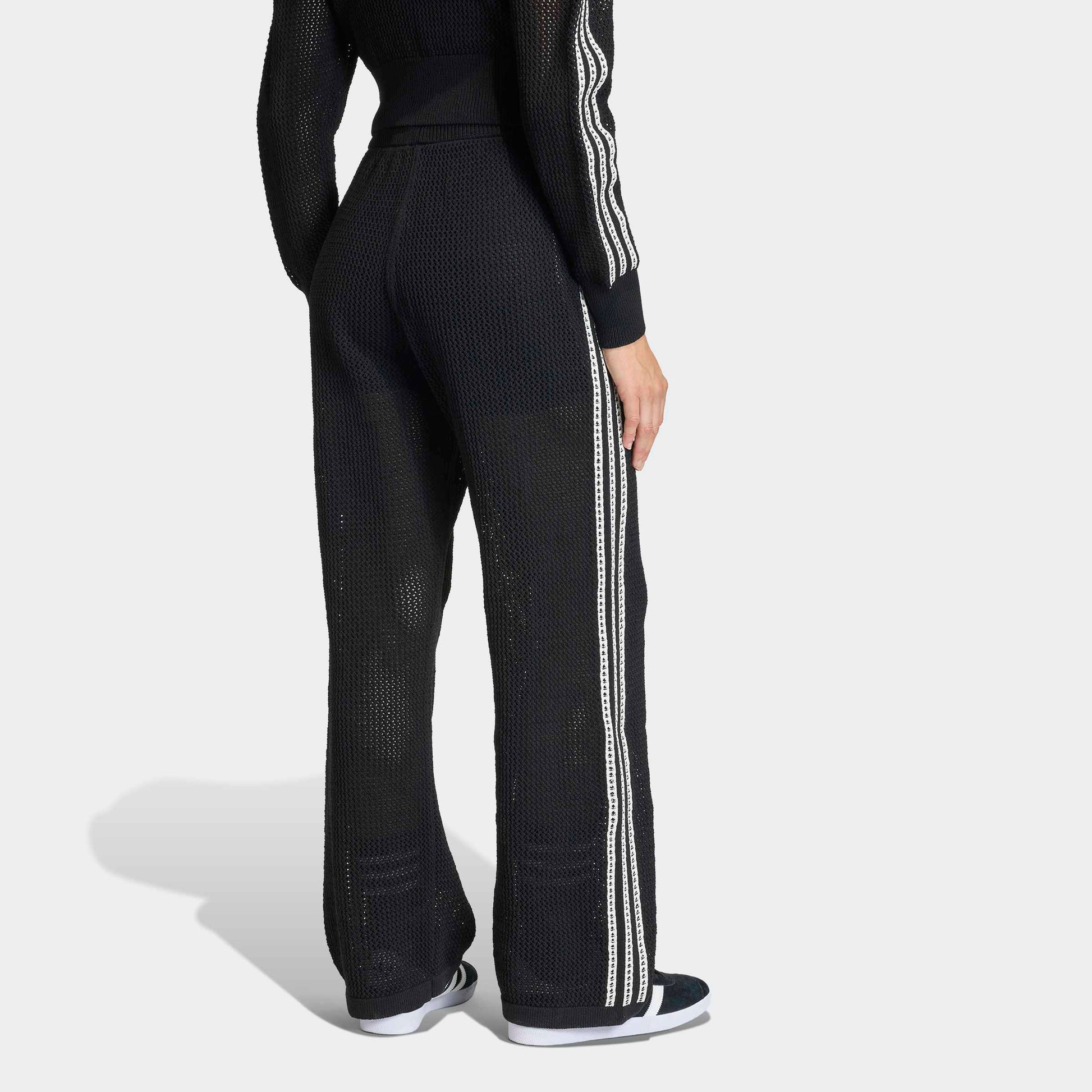 KNITTED CROCHET FIREBIRD TRAININGSHOSE