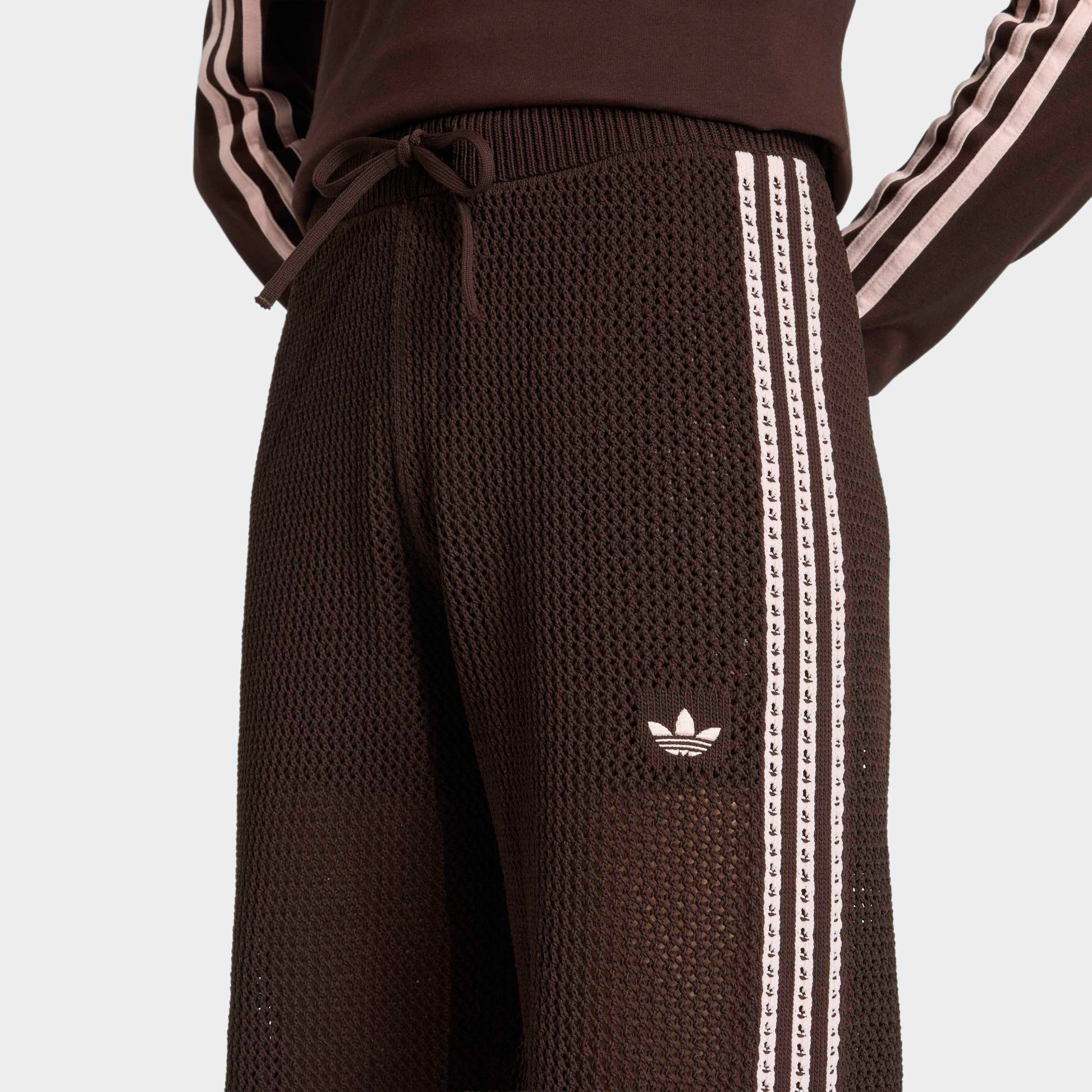 KNITTED CROCHET FIREBIRD TRAININGSHOSE