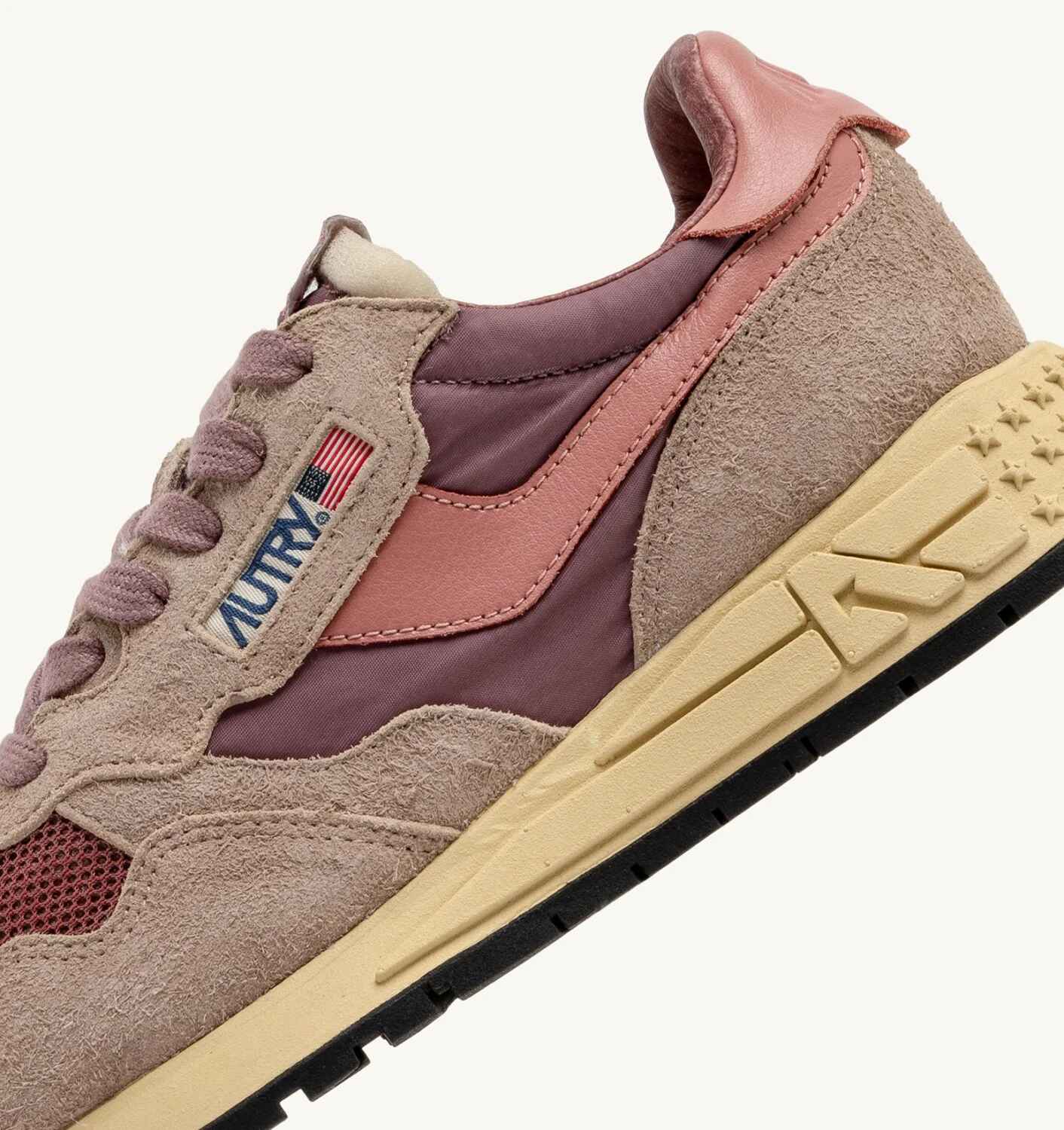 SNEAKERS REELWIND LOW AUS NYLON WILDLEDER UND LEDER IN ROUNGE UND CORDOVAN