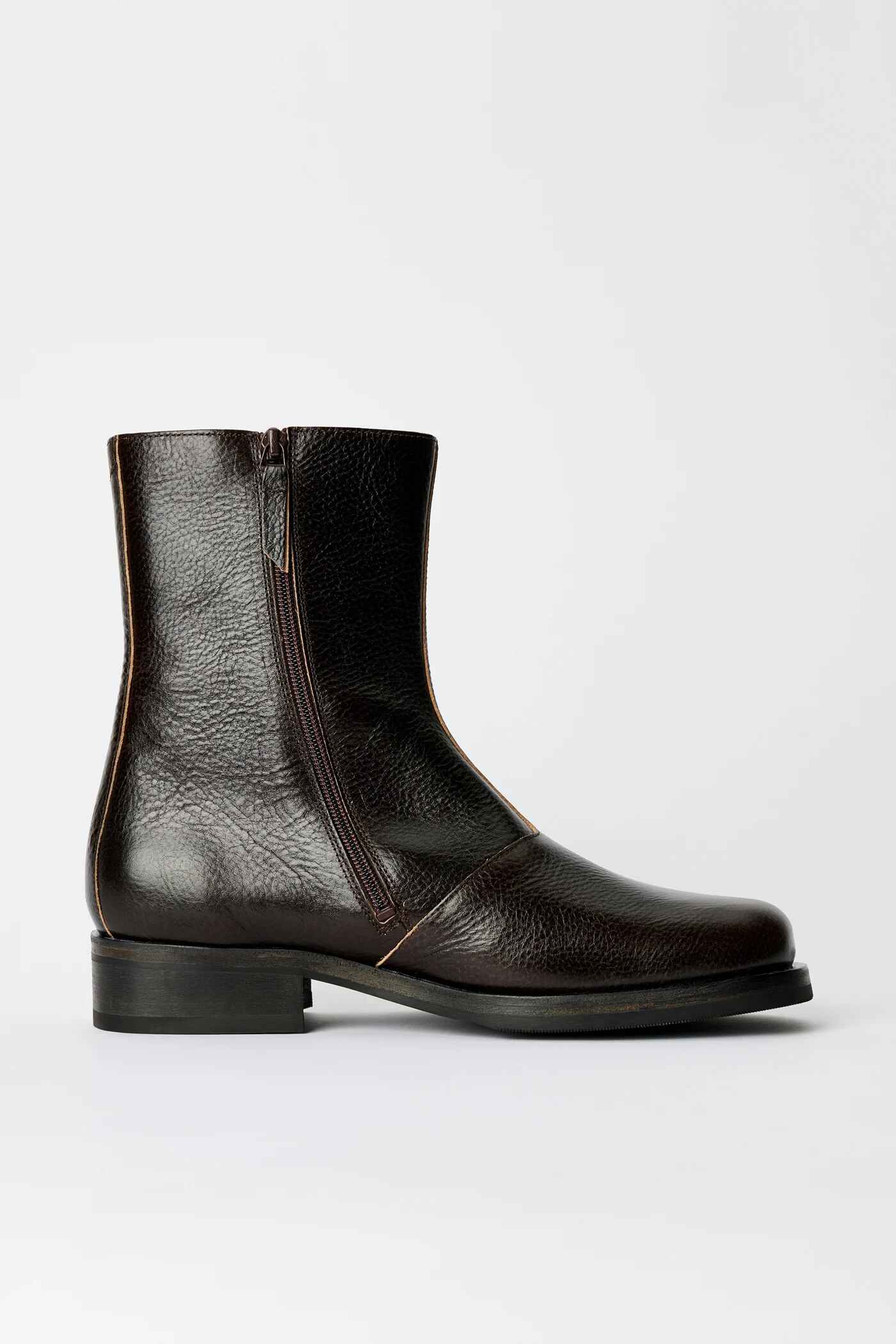 CAMION BOOT