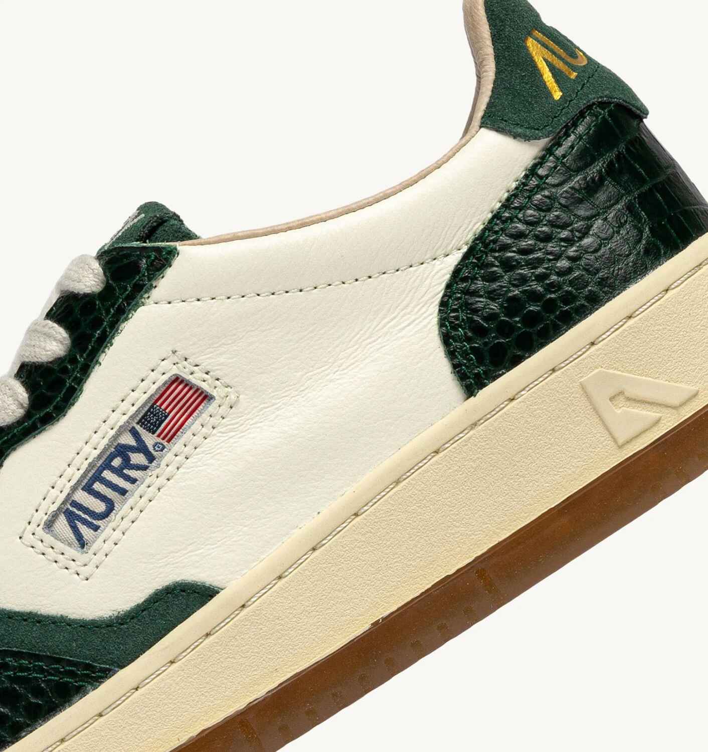 SNEAKERS MEDALIST LOW AUS LEDER IN MARSHMALLOW UND GRÜN