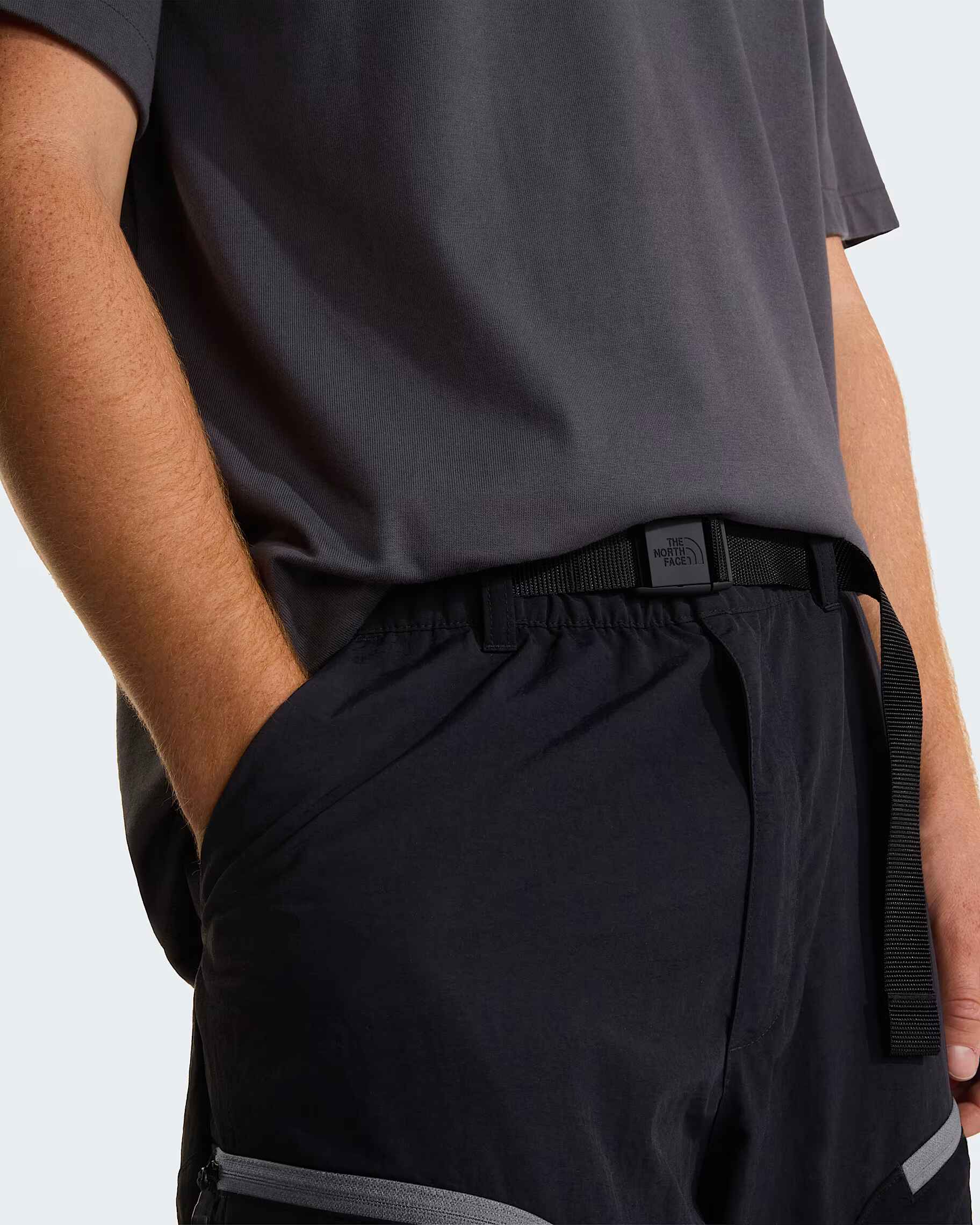 NSE Hose mit Gürtel in Unisex