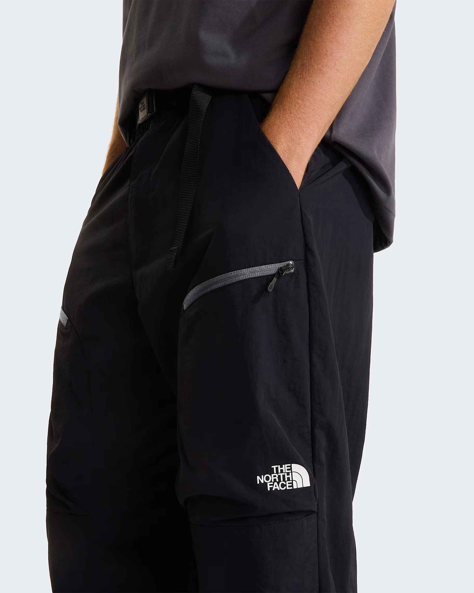 NSE Hose mit Gürtel in Unisex