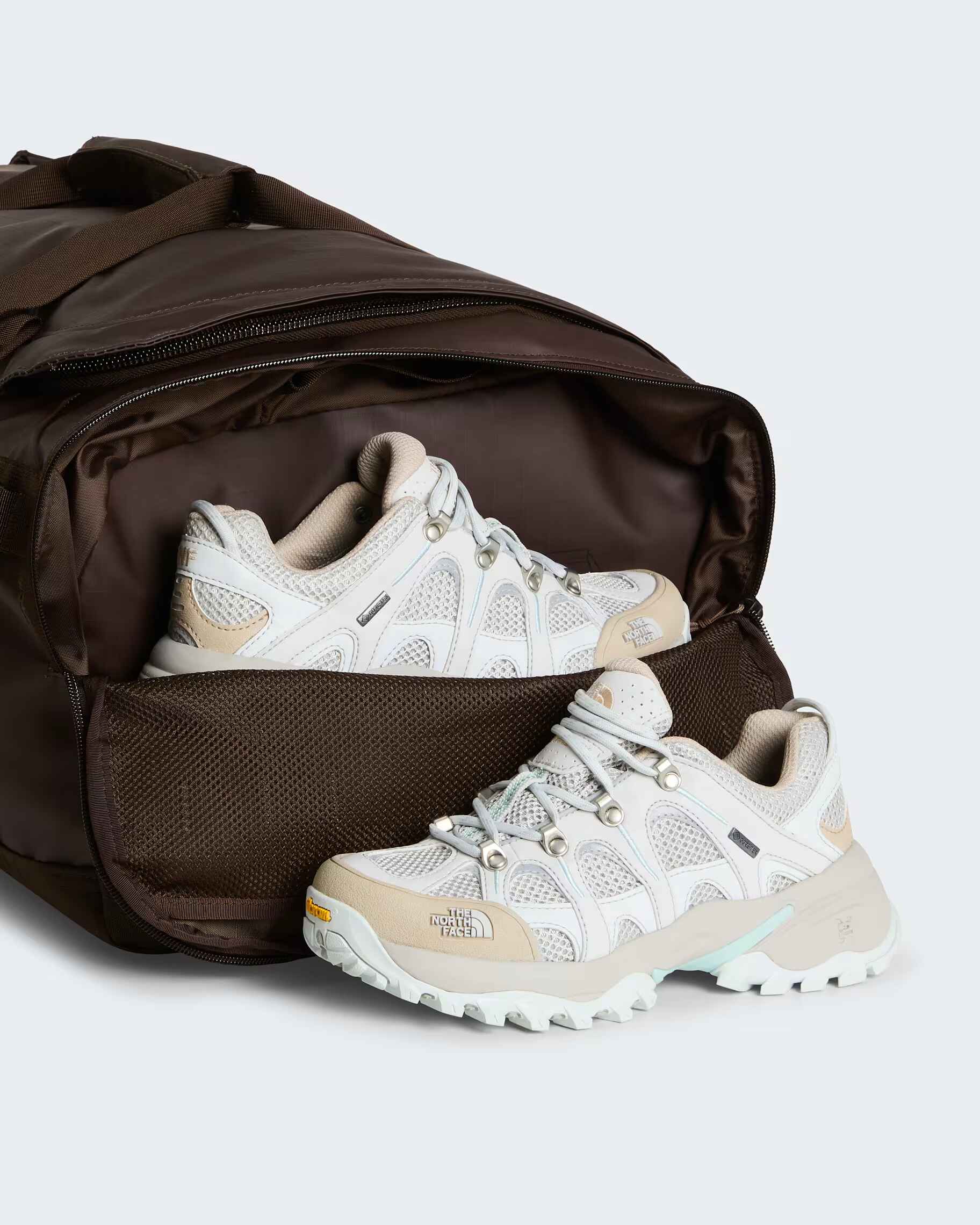 Base Camp Voyager 62-Liter-Duffel-Tasche