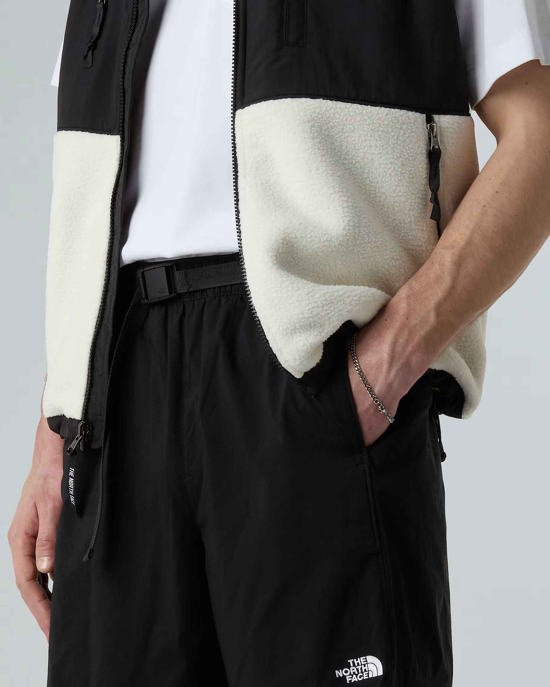 Class V Pathfinder 7-Zoll-Shorts mit Gürtel
