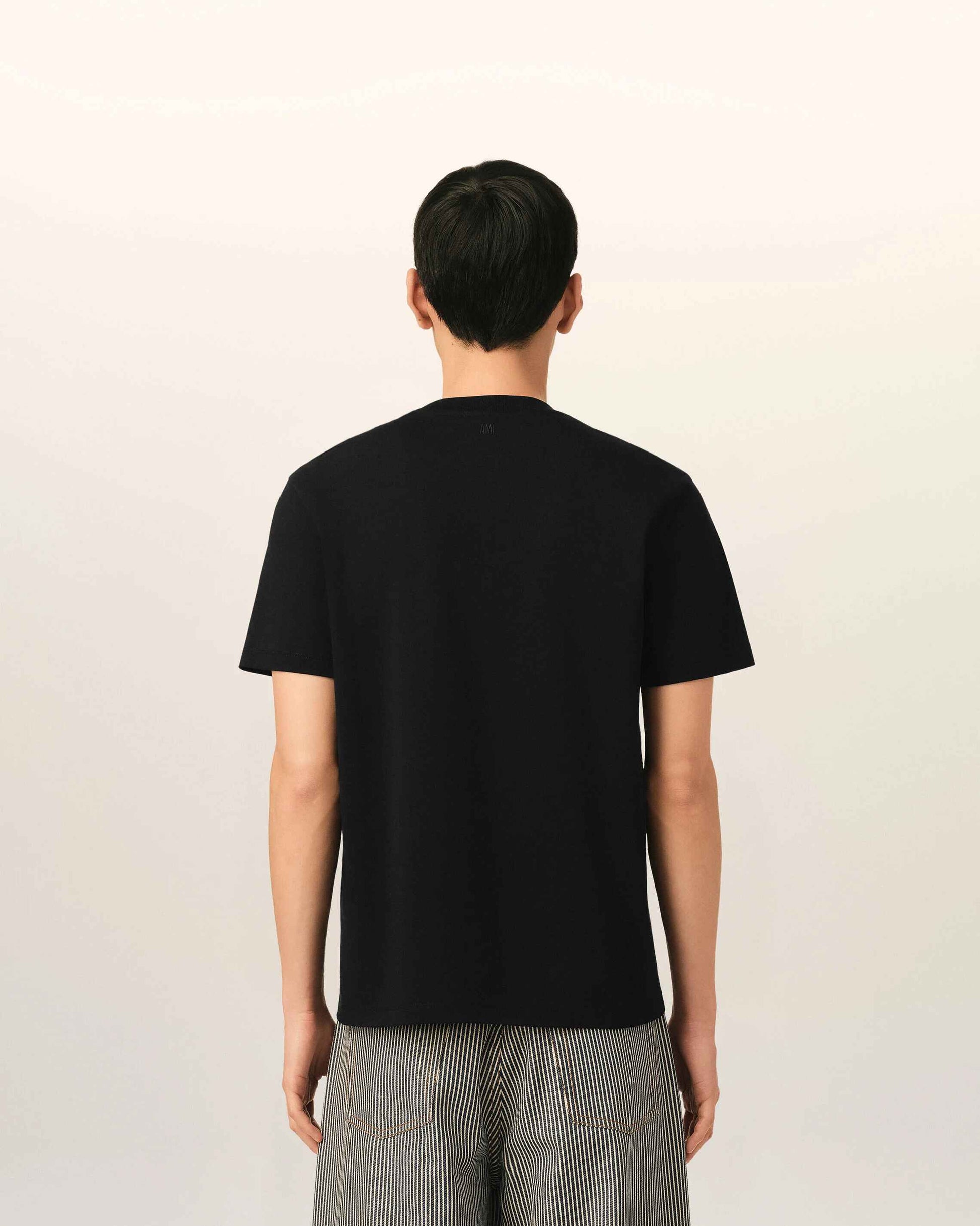 T-Shirt aus schwarzer Baumwolle