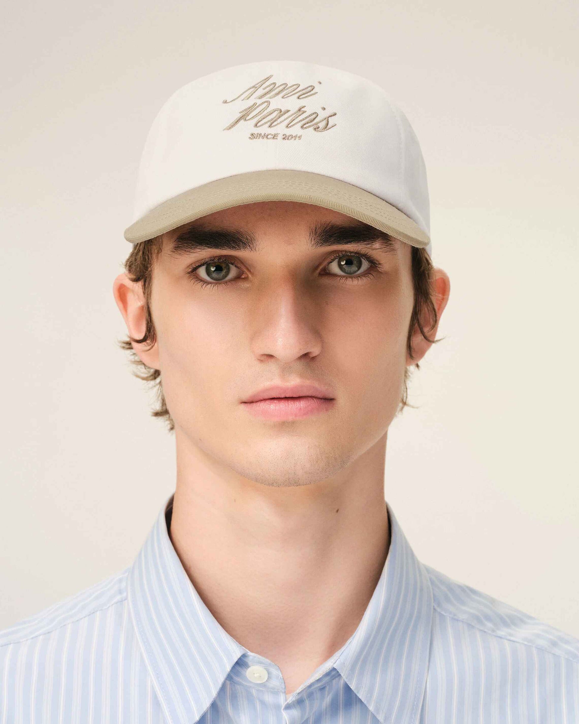 Beige-weiße Ami Paris Baumwollkappe