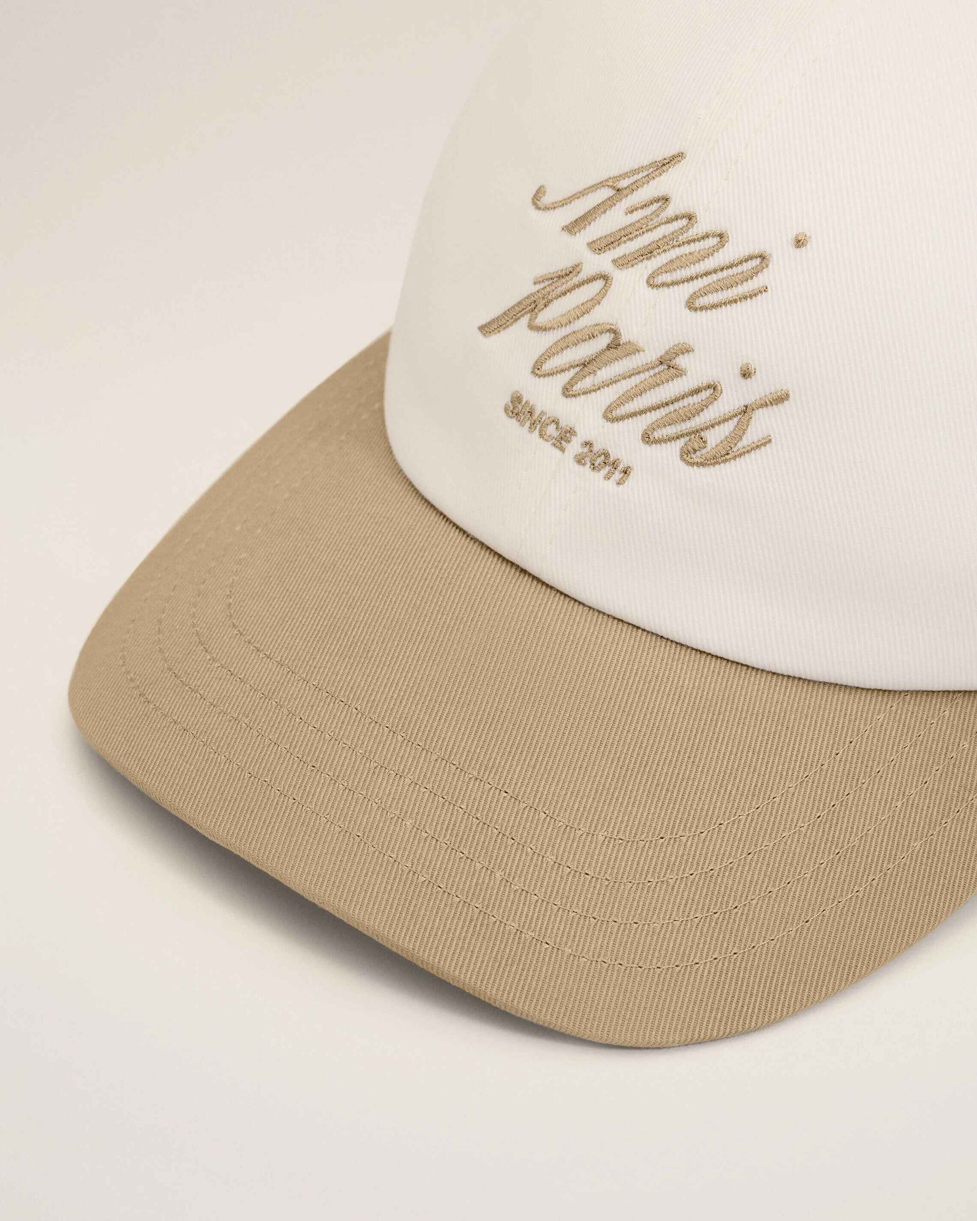 Beige-weiße Ami Paris Baumwollkappe