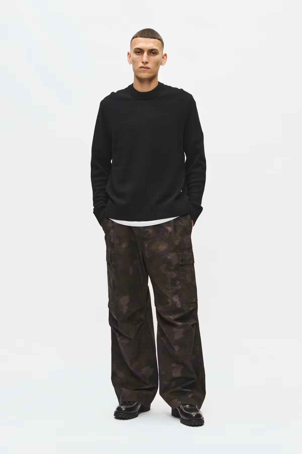 WWlogo Pullover