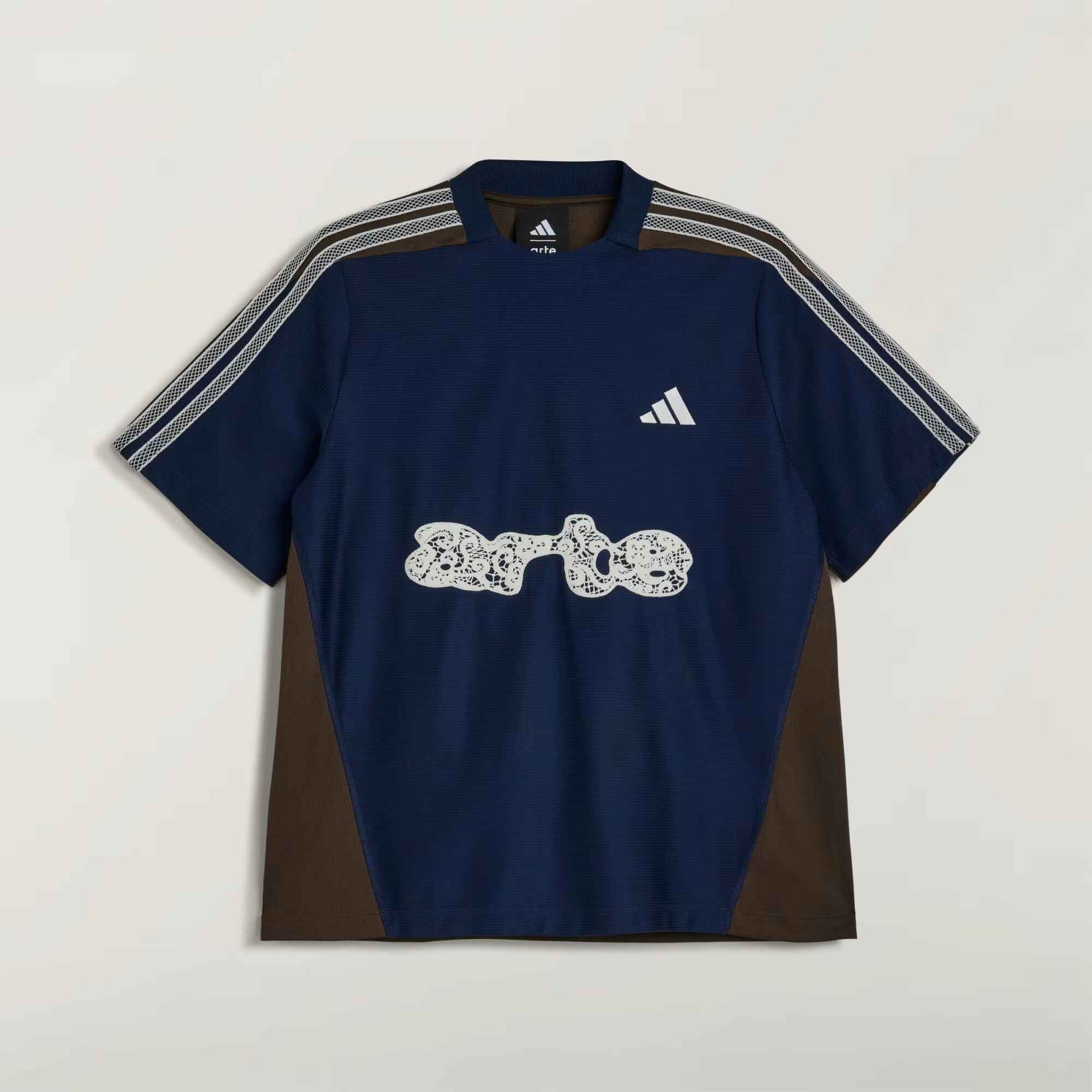 adidas x Arte Antwerp Trikot, Materialmix