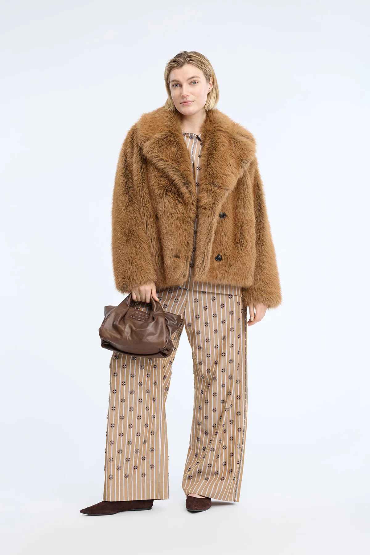 VESTINE Outerwear