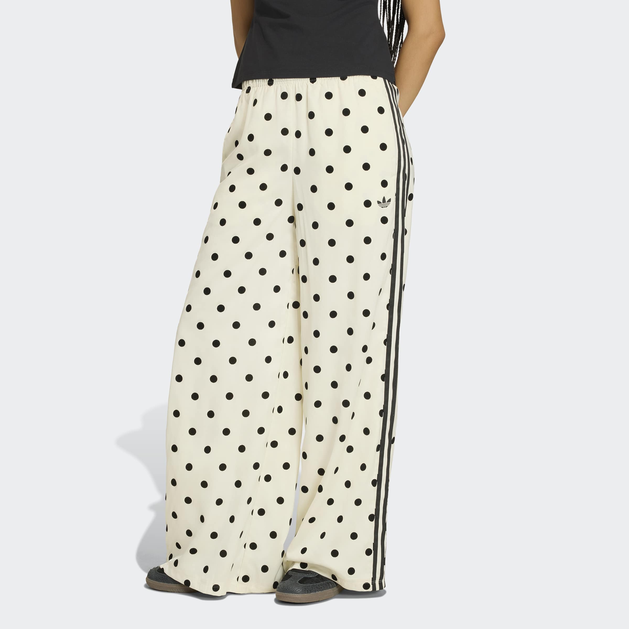 SATIN POLKA DOTS HOSE MIT WEITEM BEIN
